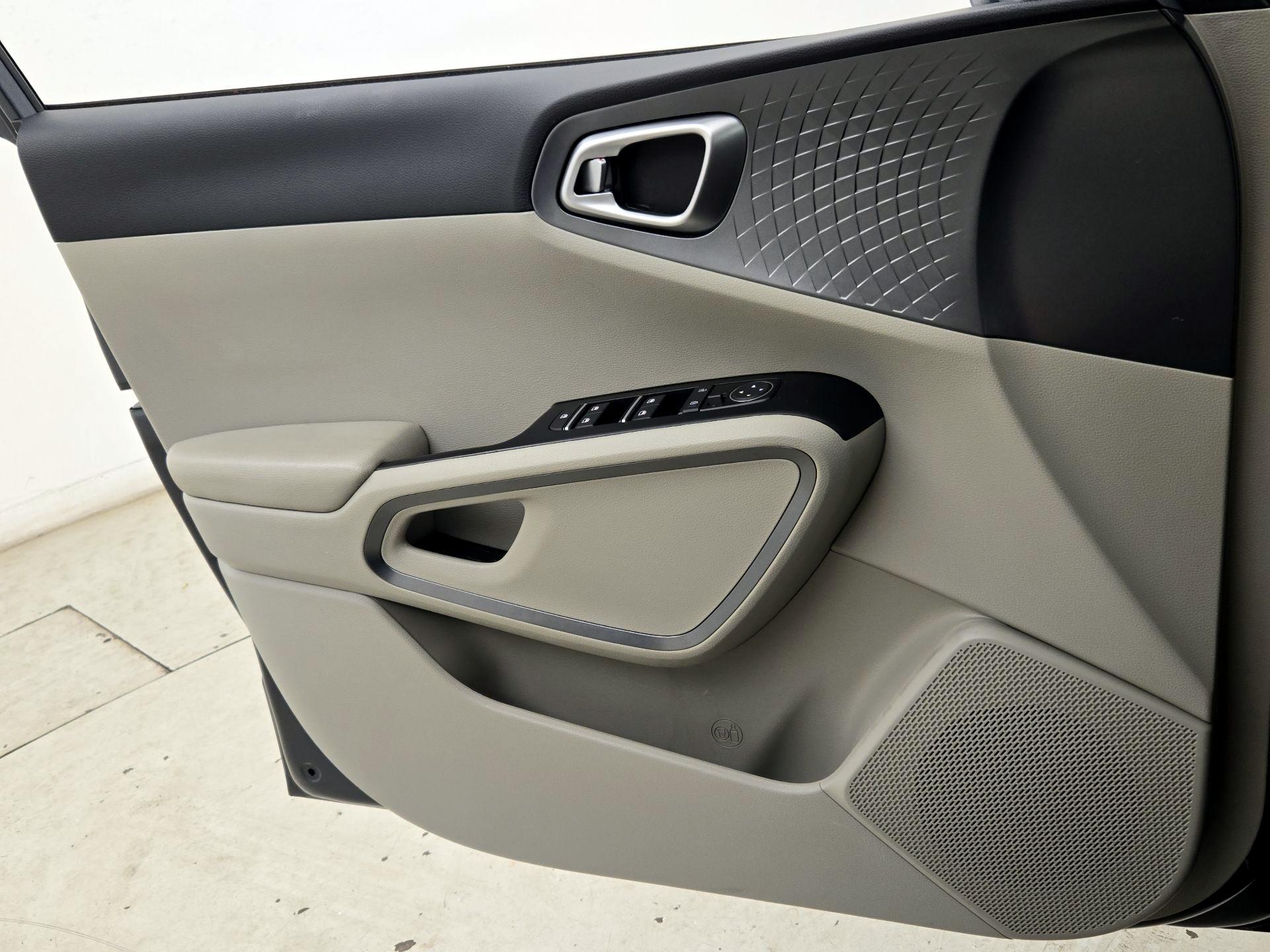 Thumbnail: 2021 Kia Soul - 12