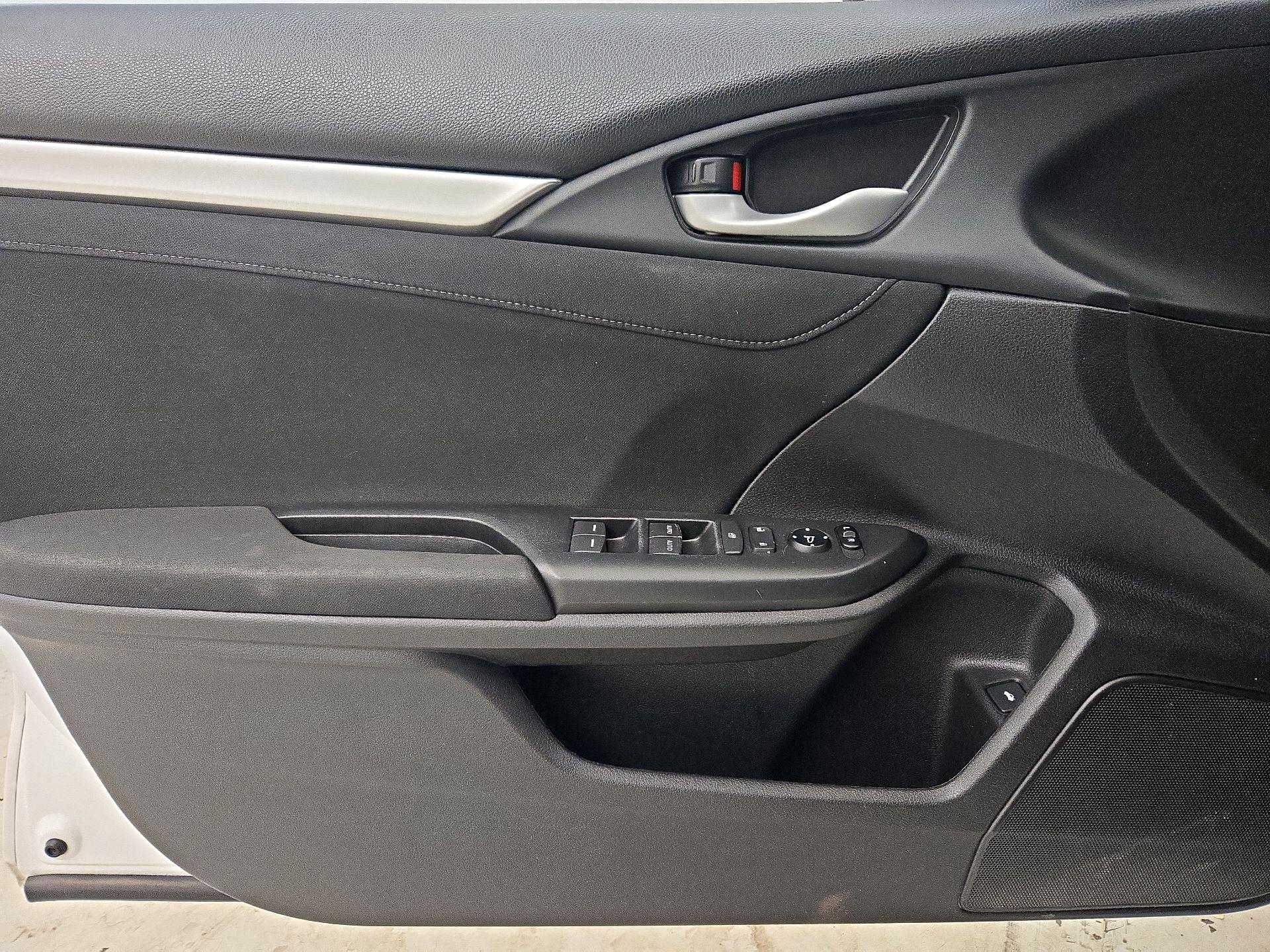 Thumbnail: 2017 Honda Civic - 12