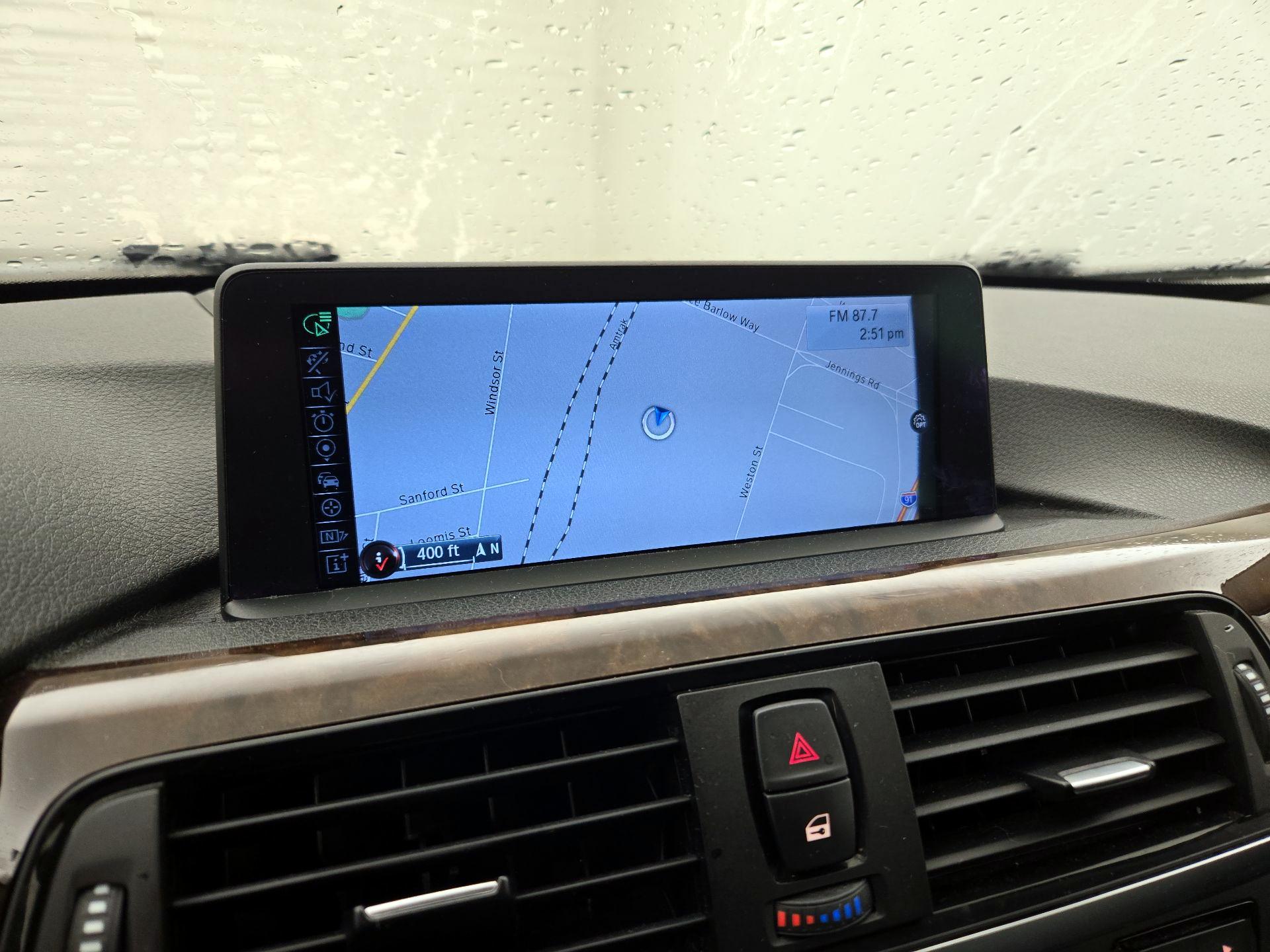 Thumbnail: 2015 BMW 3 Series - 14