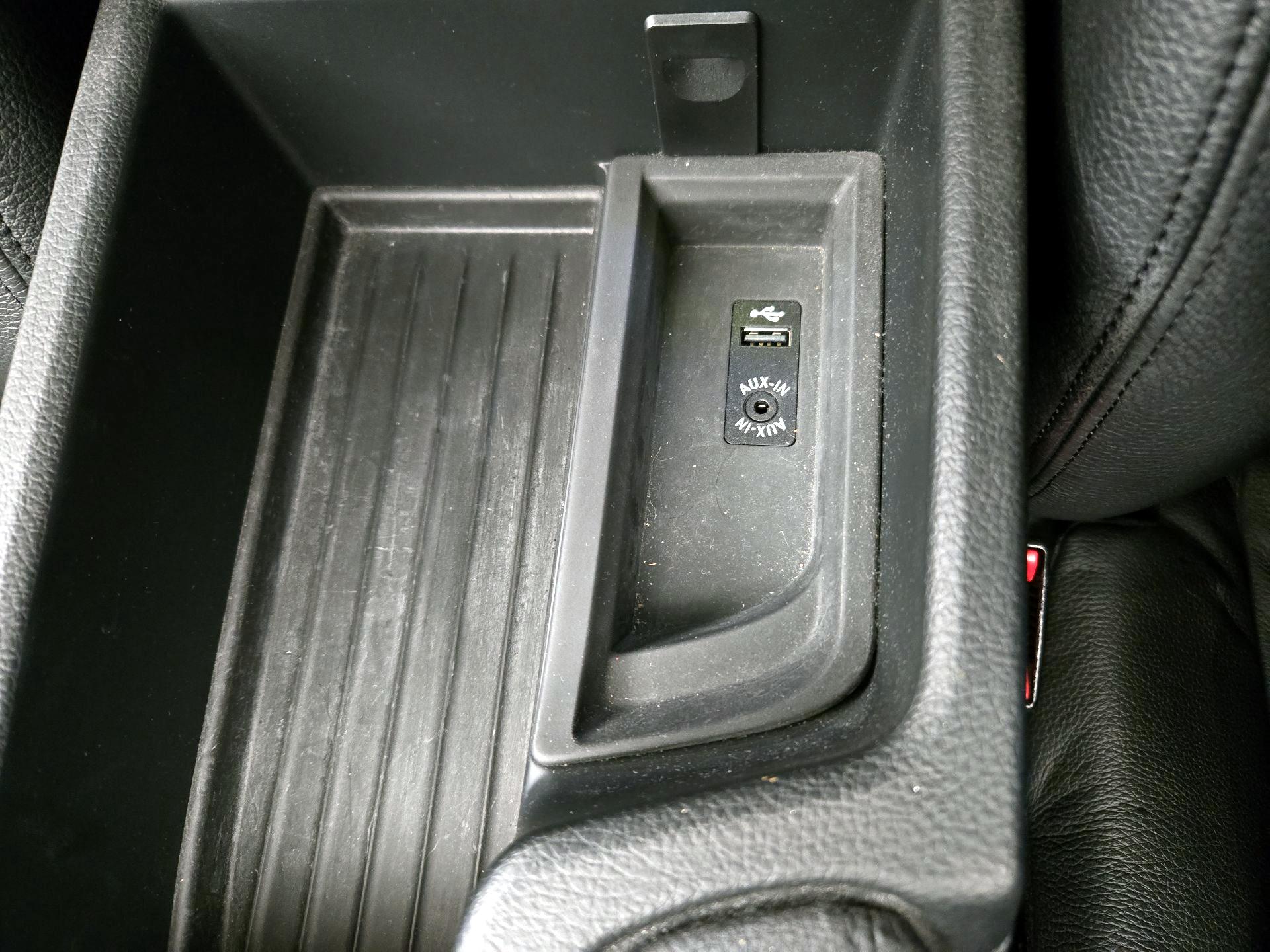 Thumbnail: 2015 BMW 3 Series - 19