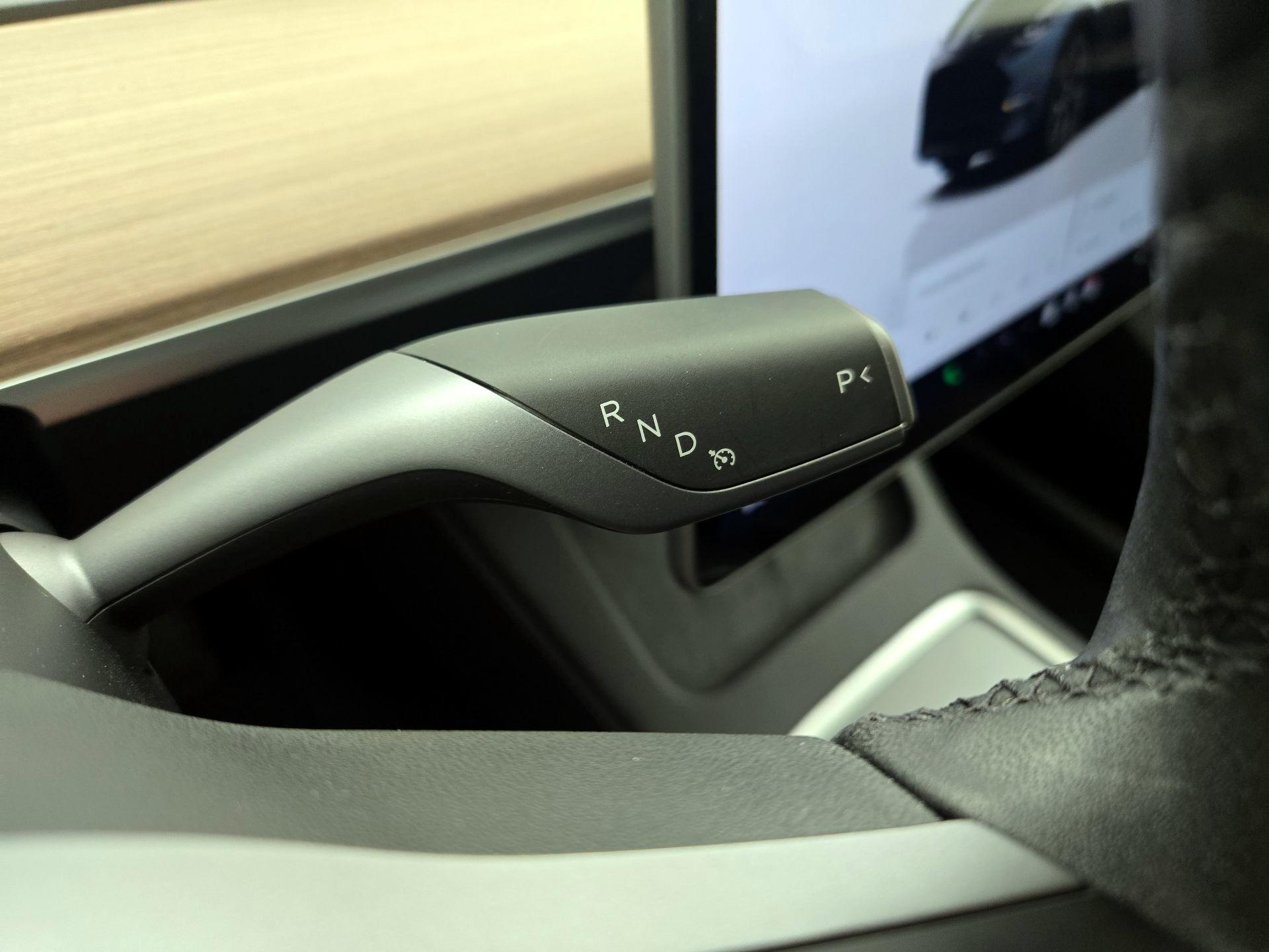 Thumbnail: 2025 Tesla Model Y - 17