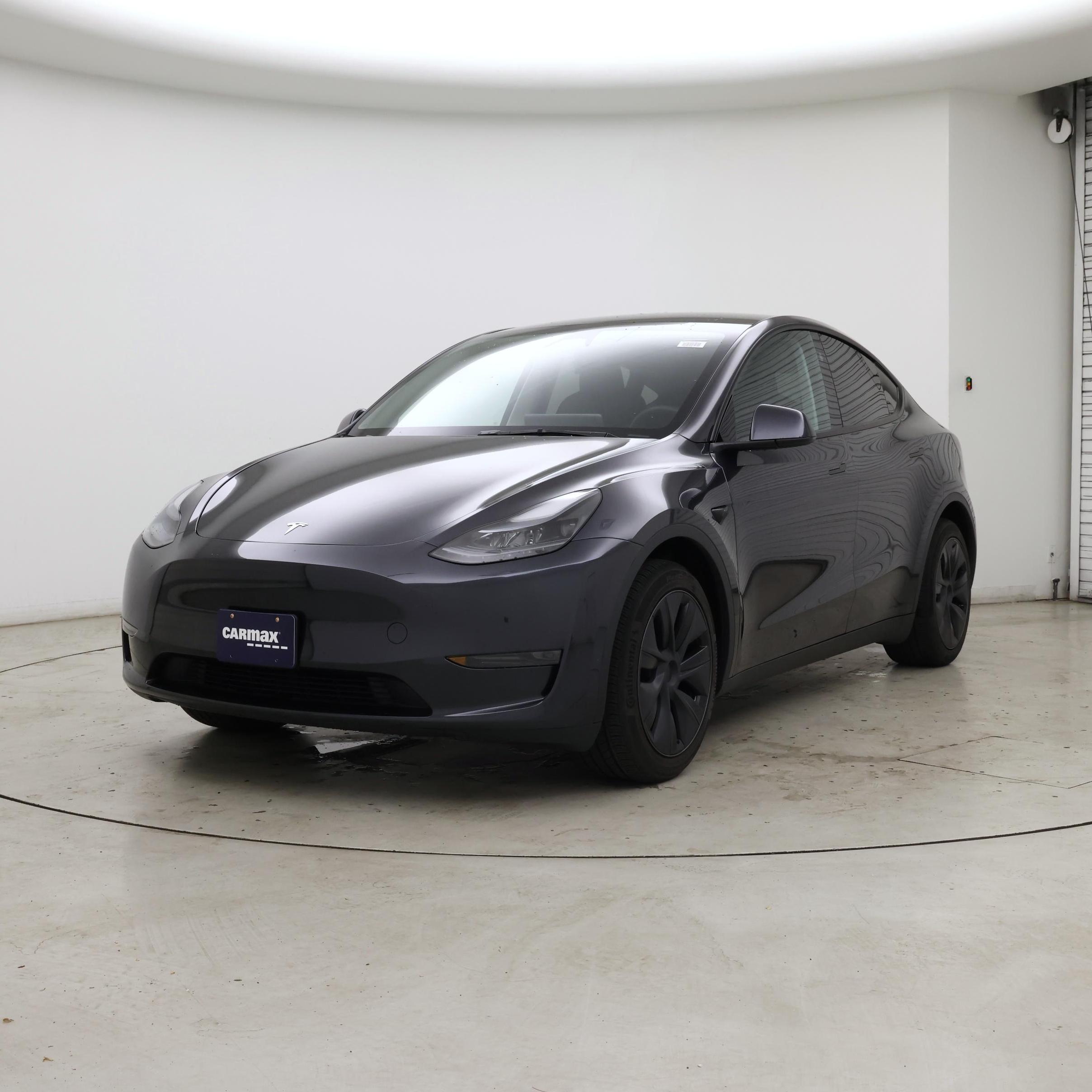 Thumbnail: 2025 Tesla Model Y - 4