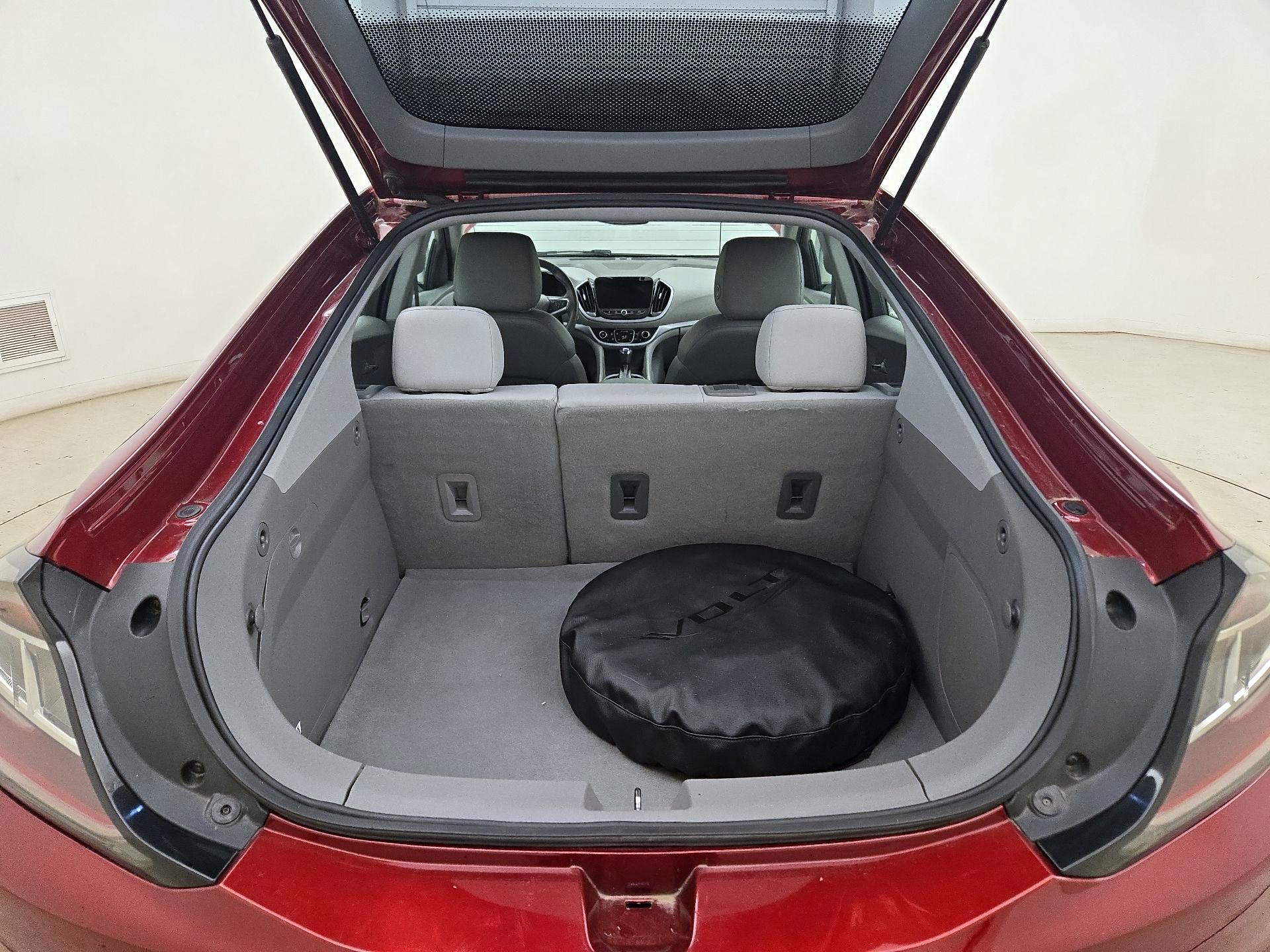 Thumbnail: 2017 Chevrolet Volt - 20