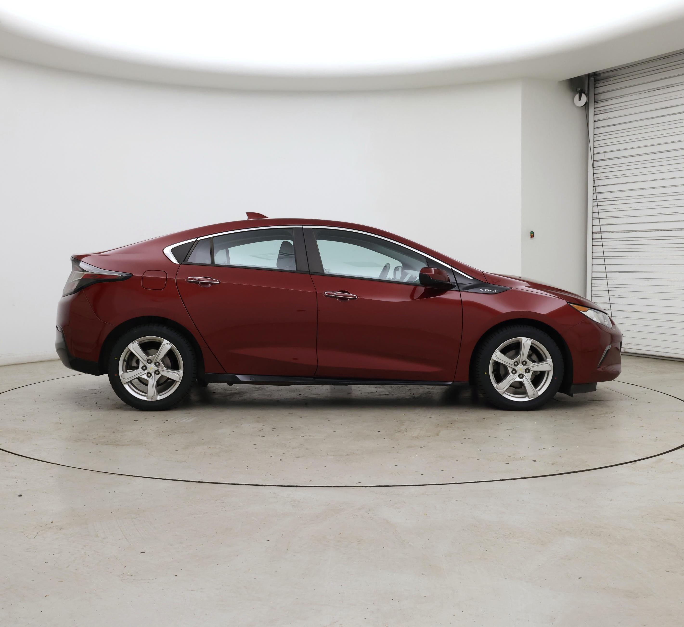 Thumbnail: 2017 Chevrolet Volt - 7