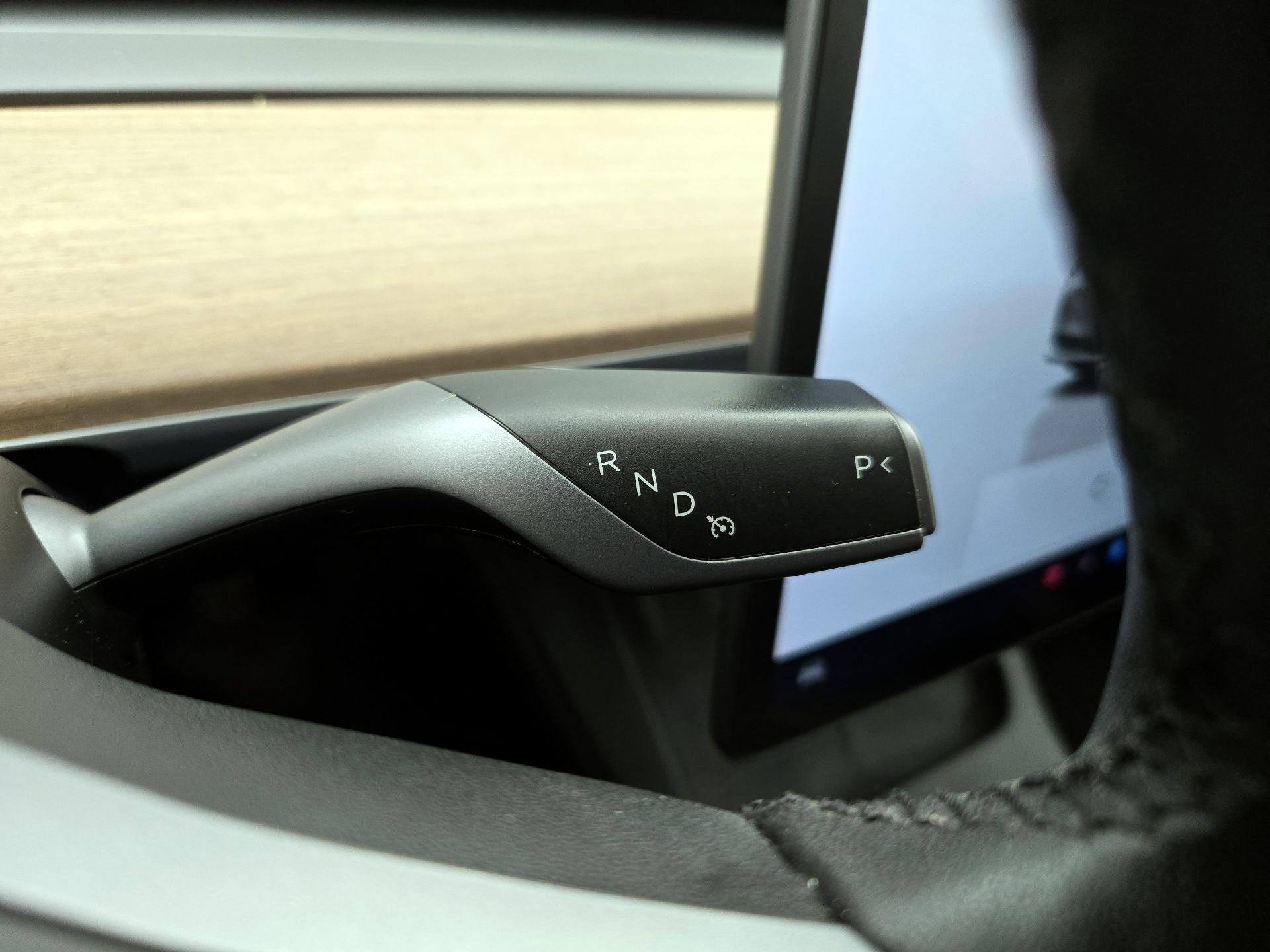 Thumbnail: 2023 Tesla Model 3 - 15