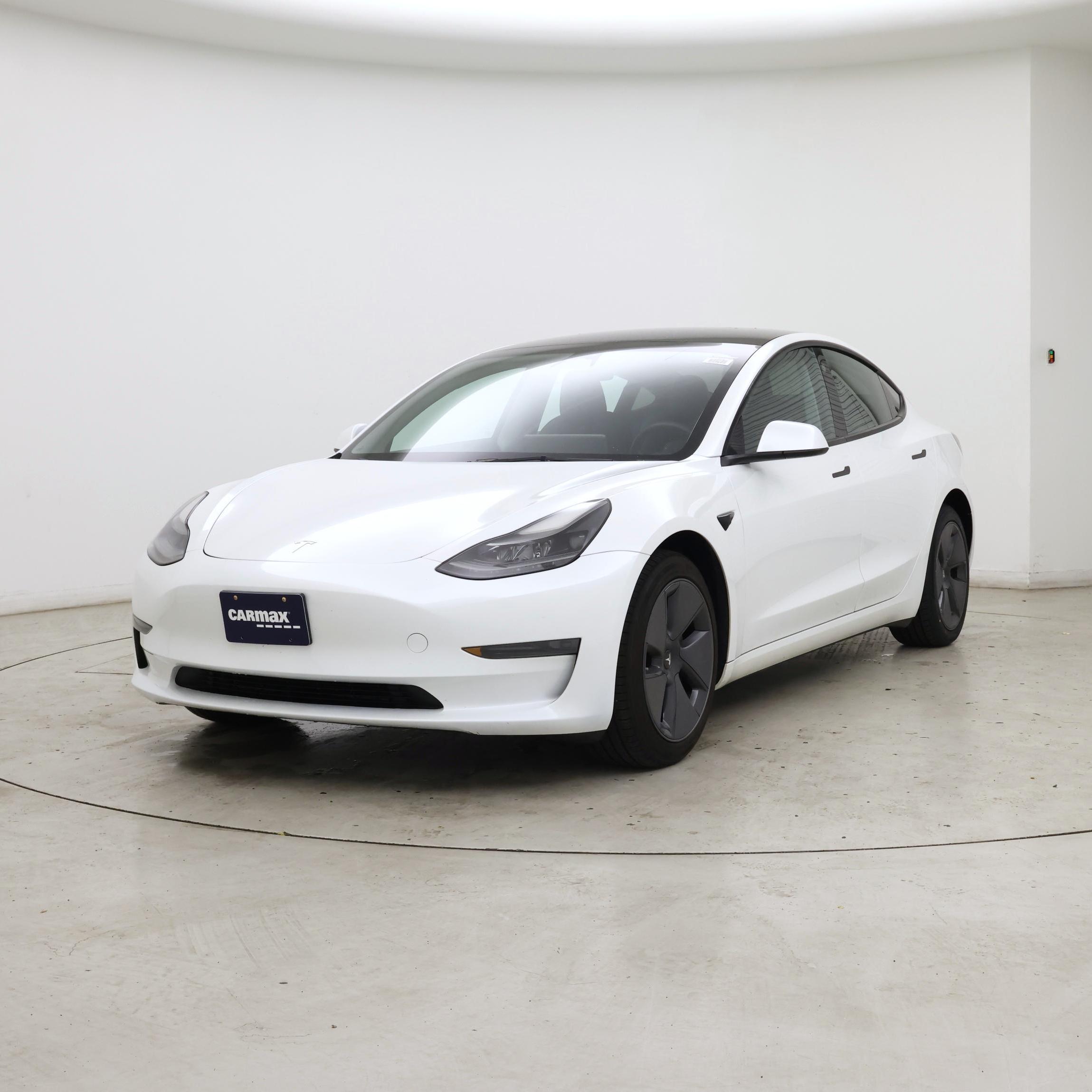 Thumbnail: 2023 Tesla Model 3 - 4