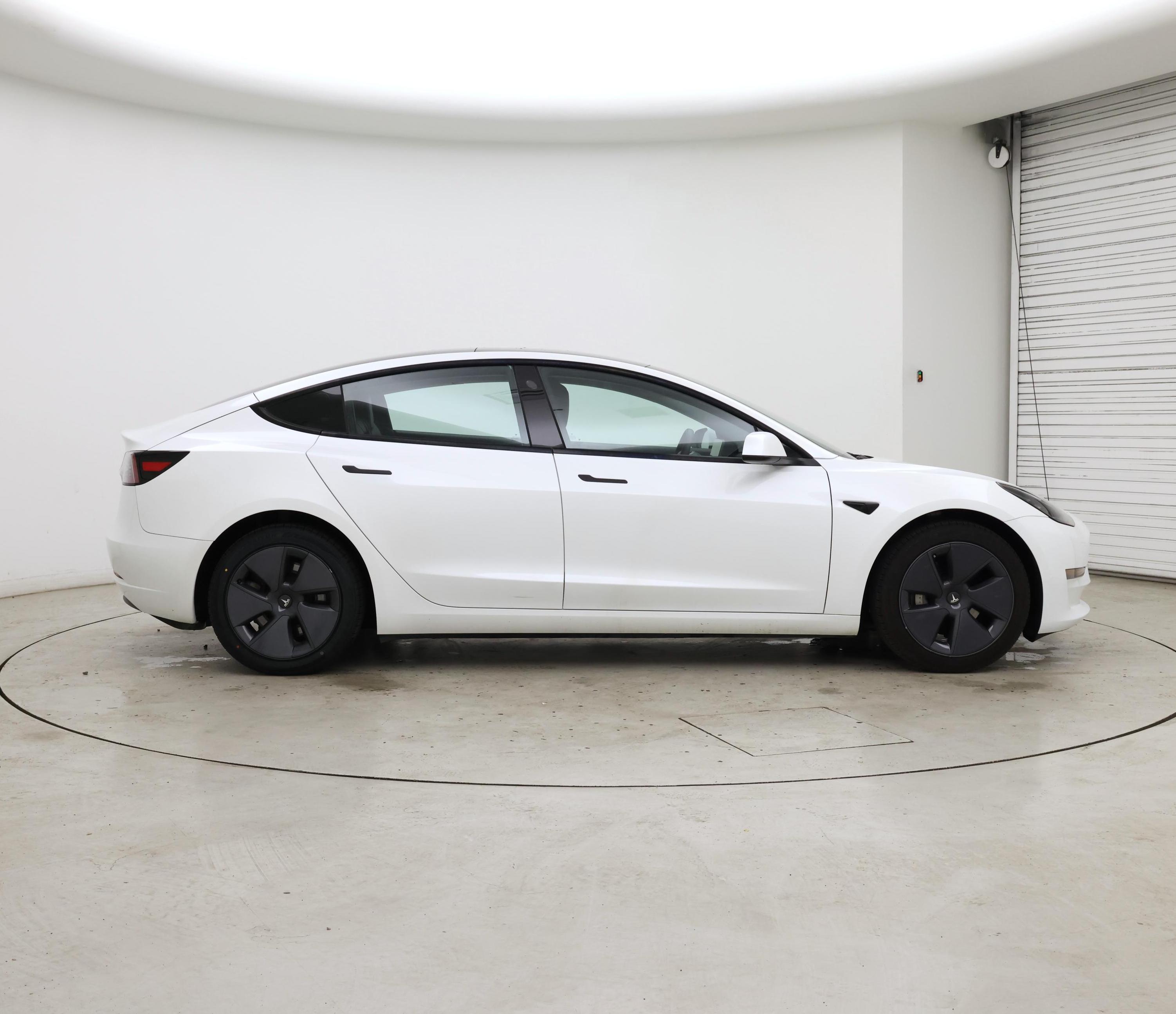 Thumbnail: 2023 Tesla Model 3 - 7