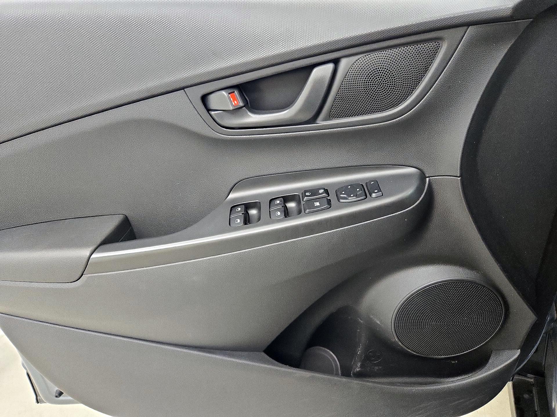 Thumbnail: 2021 Hyundai Kona - 12