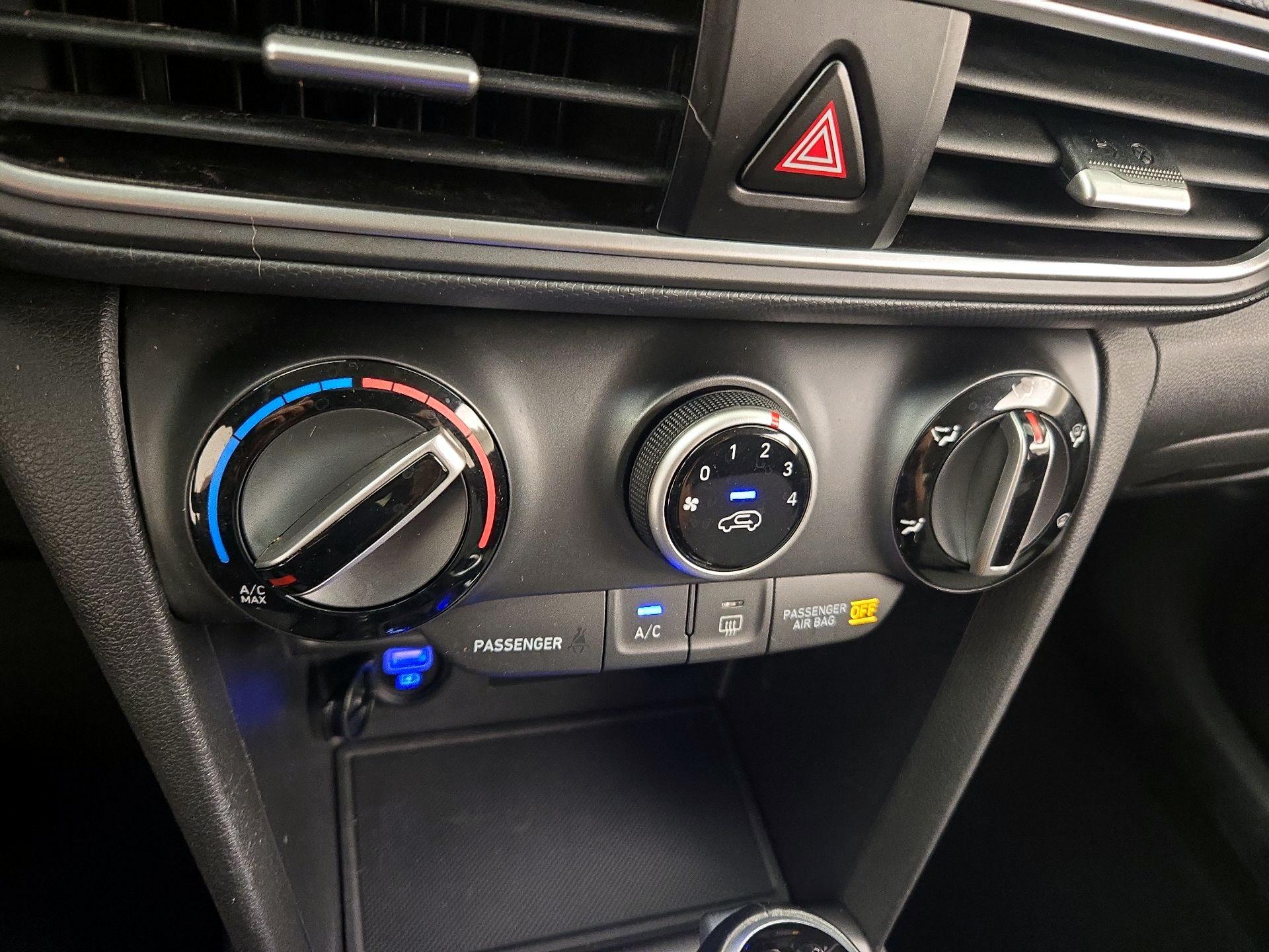 Thumbnail: 2021 Hyundai Kona - 14
