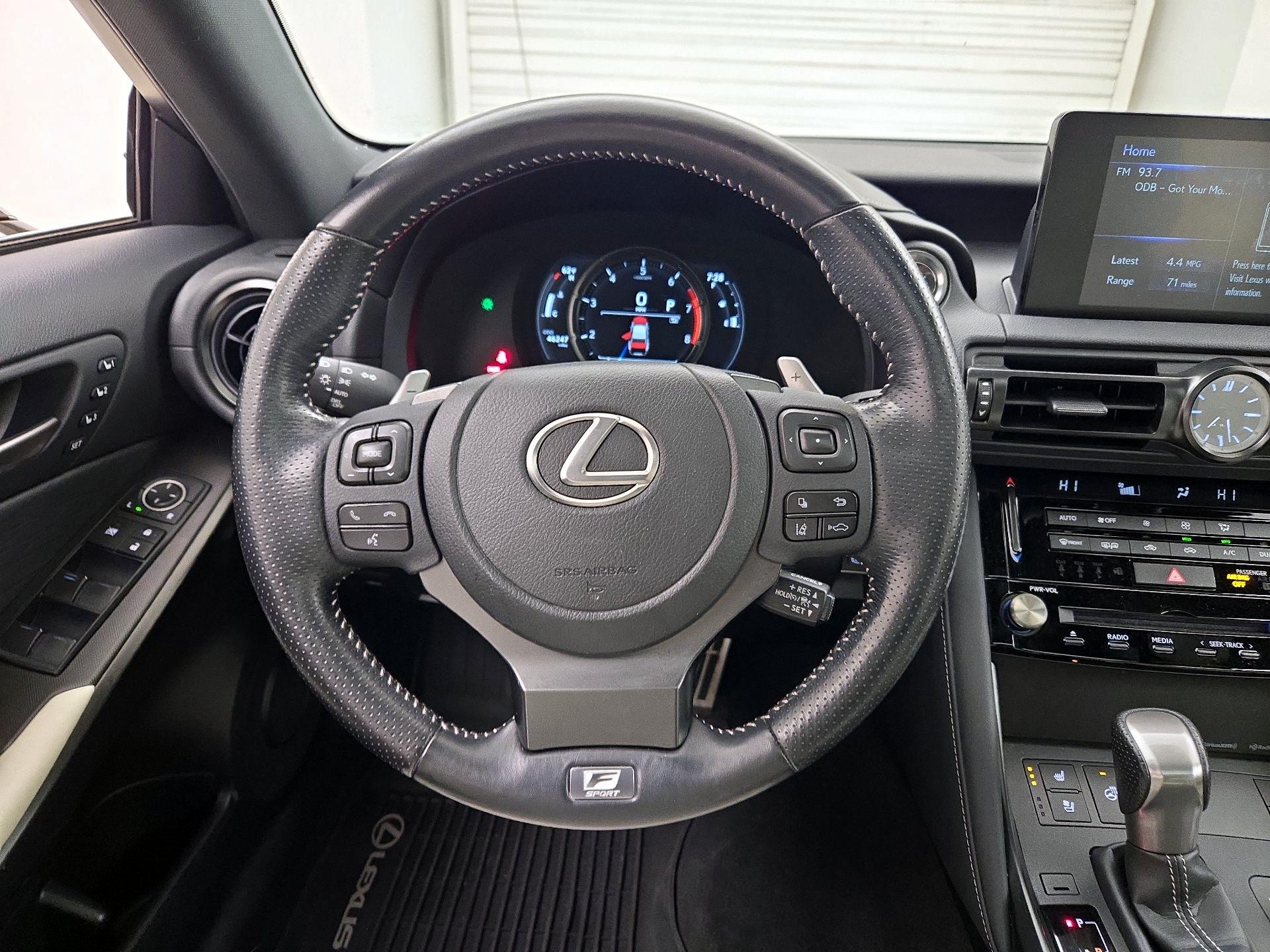 Thumbnail: 2023 Lexus IS - 10