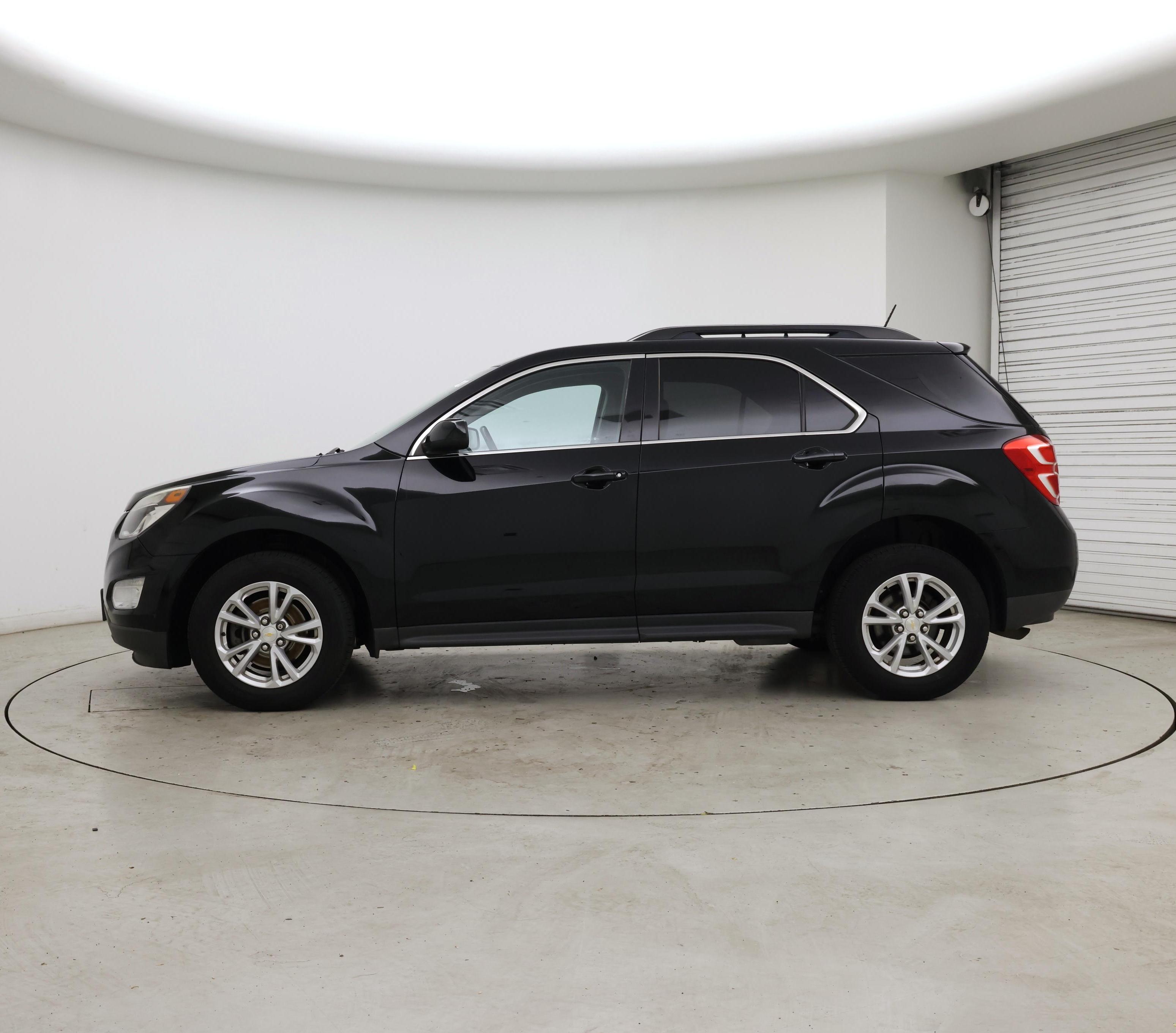 Thumbnail: 2017 Chevrolet Equinox - 3