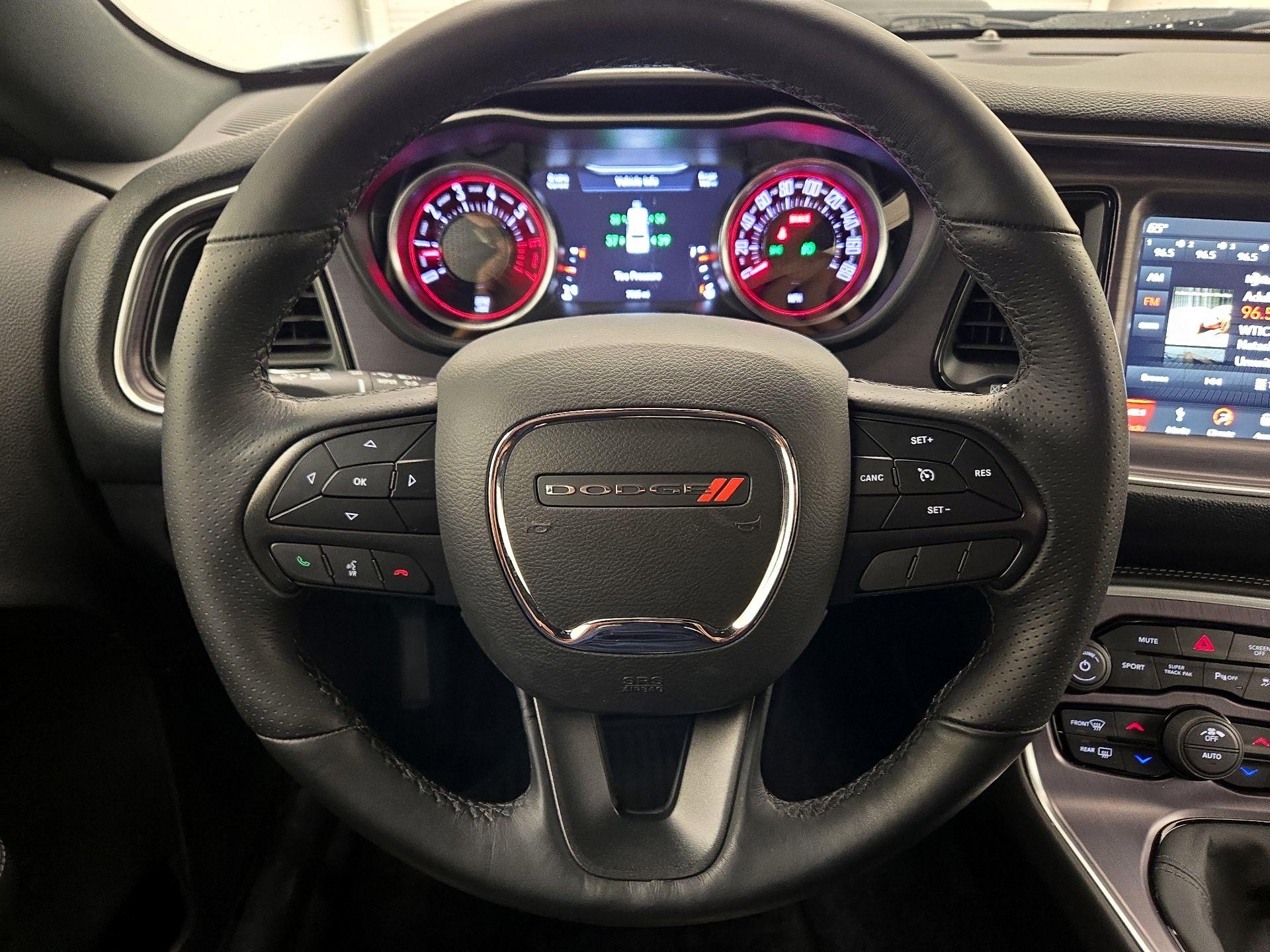 Thumbnail: 2018 Dodge Challenger - 10