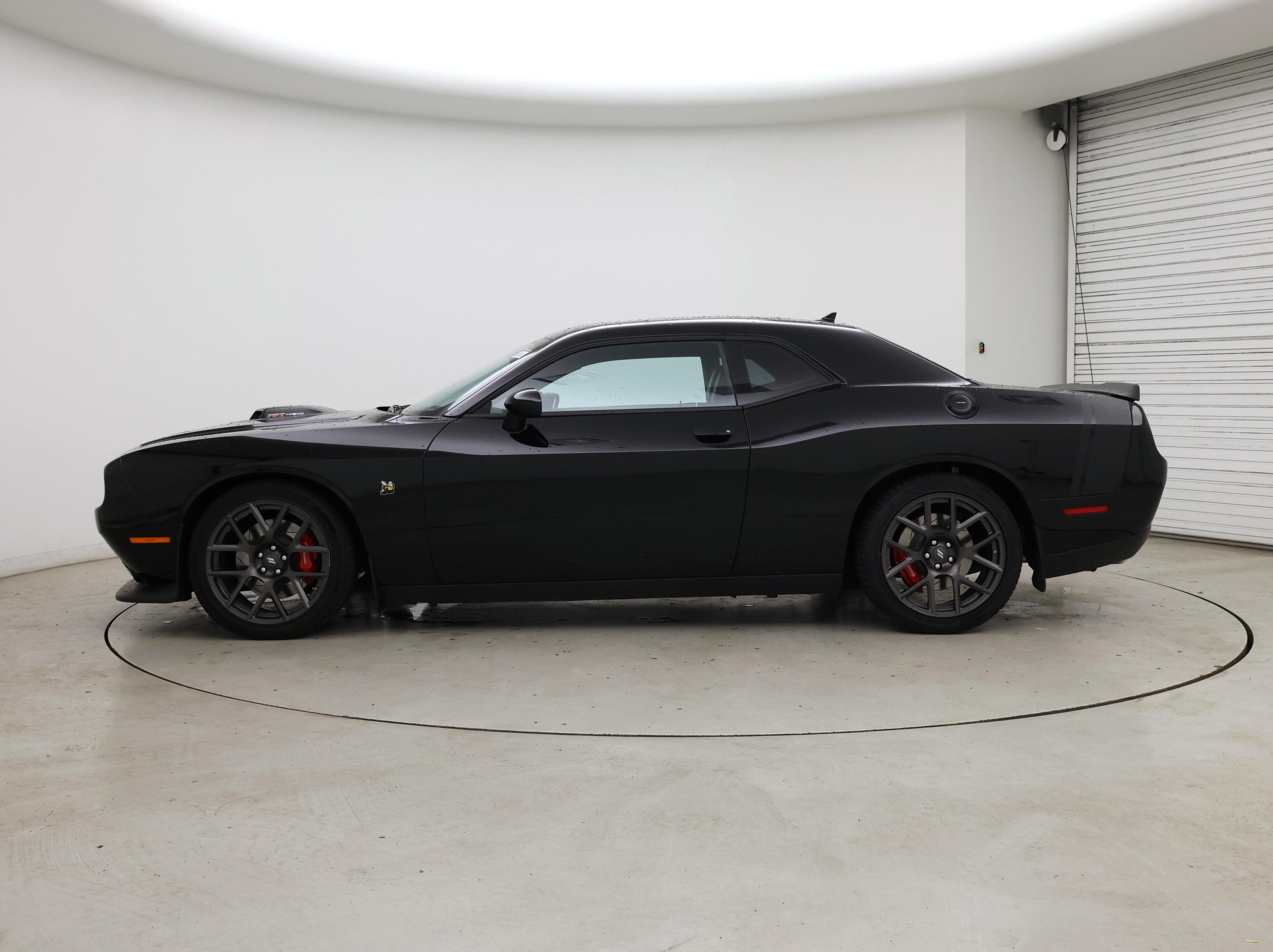 Thumbnail: 2018 Dodge Challenger - 3
