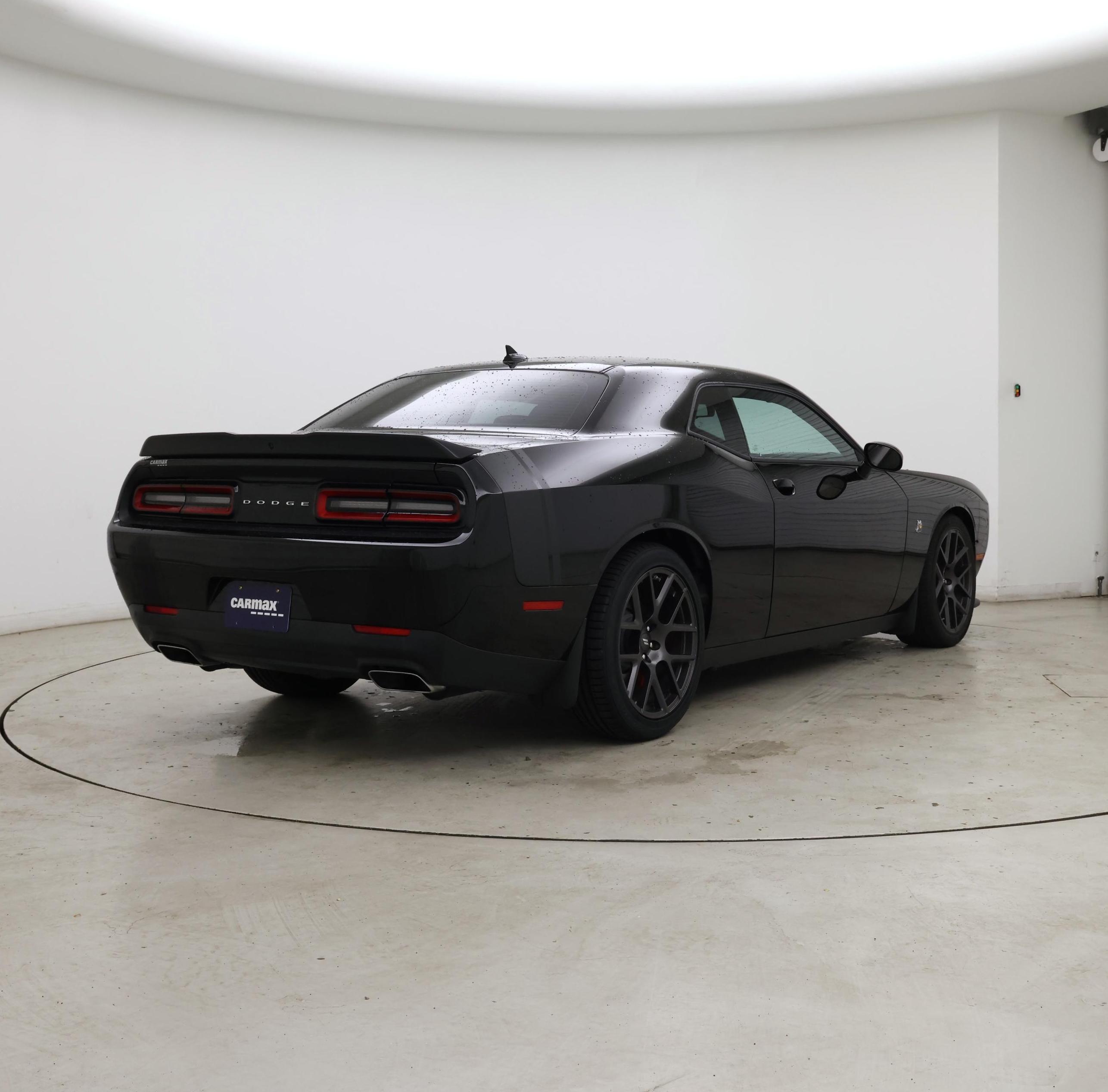 Thumbnail: 2018 Dodge Challenger - 8