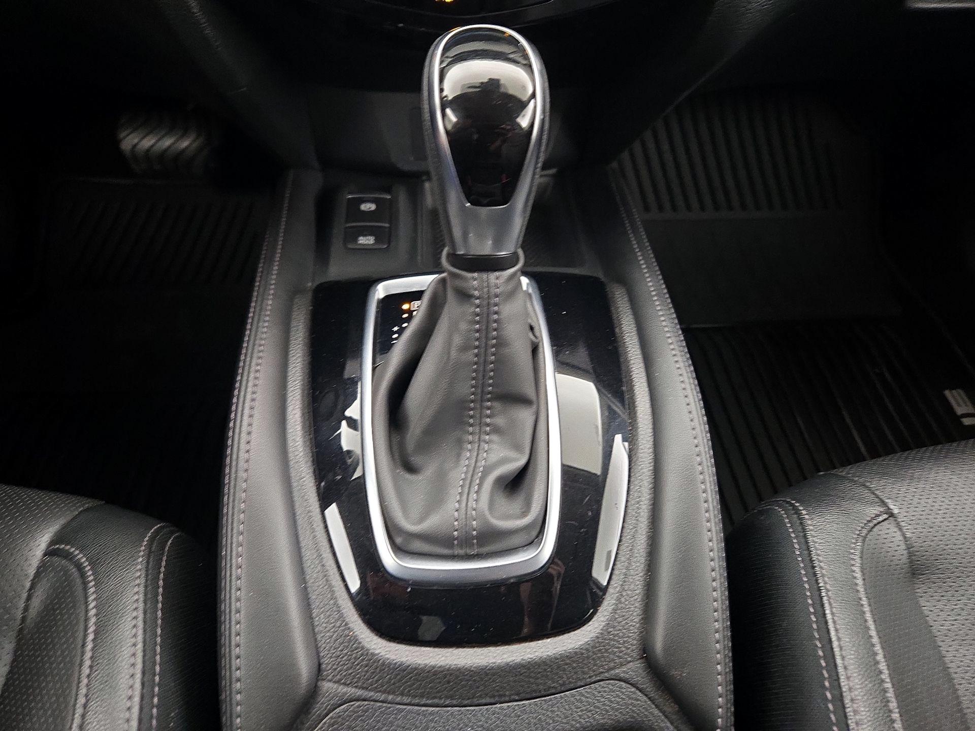 Thumbnail: 2019 Nissan Rogue - 17