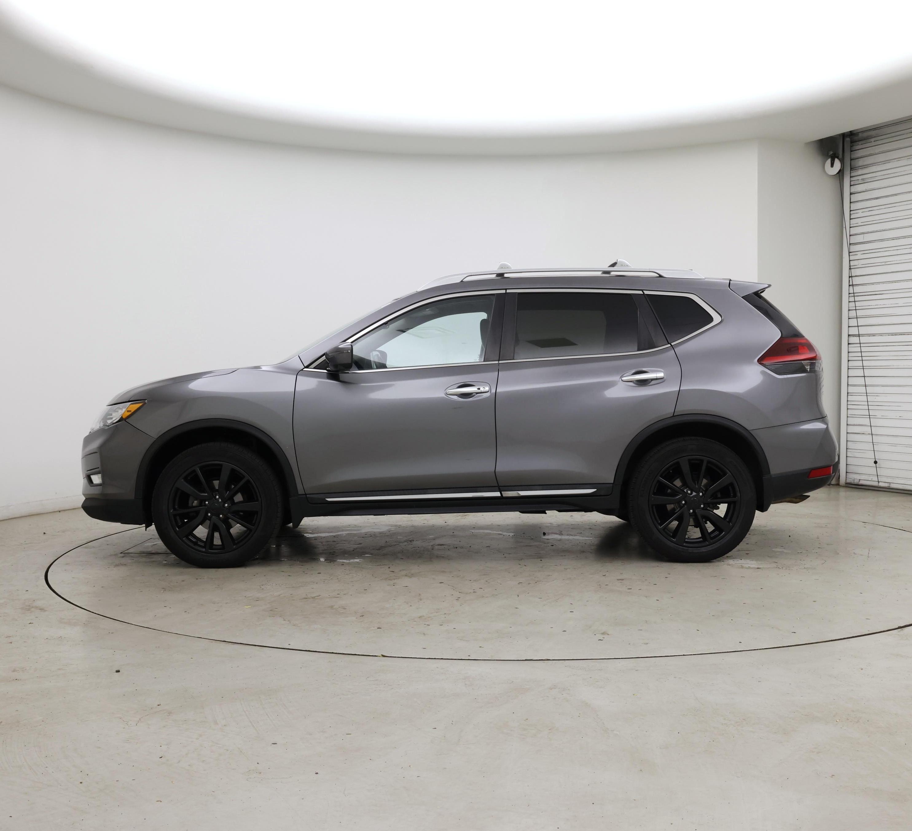 Thumbnail: 2019 Nissan Rogue - 3