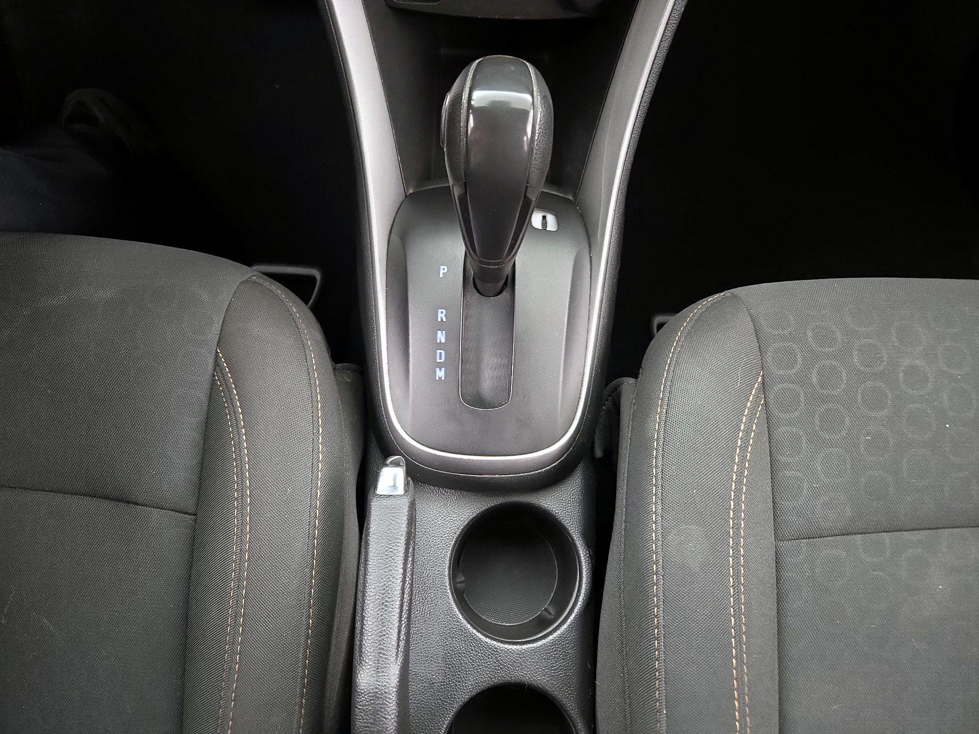 Thumbnail: 2021 Chevrolet Trax - 16