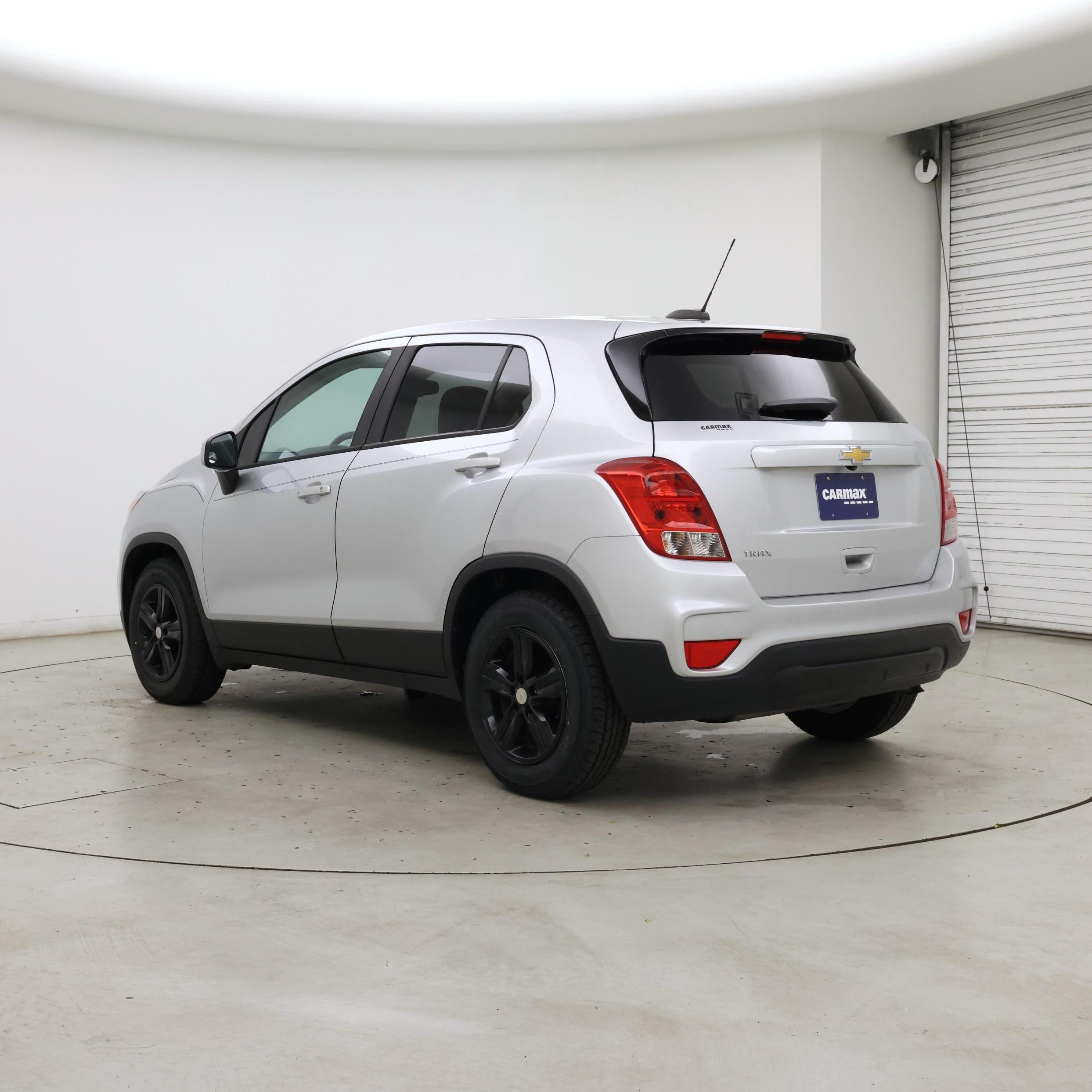 Thumbnail: 2021 Chevrolet Trax - 2