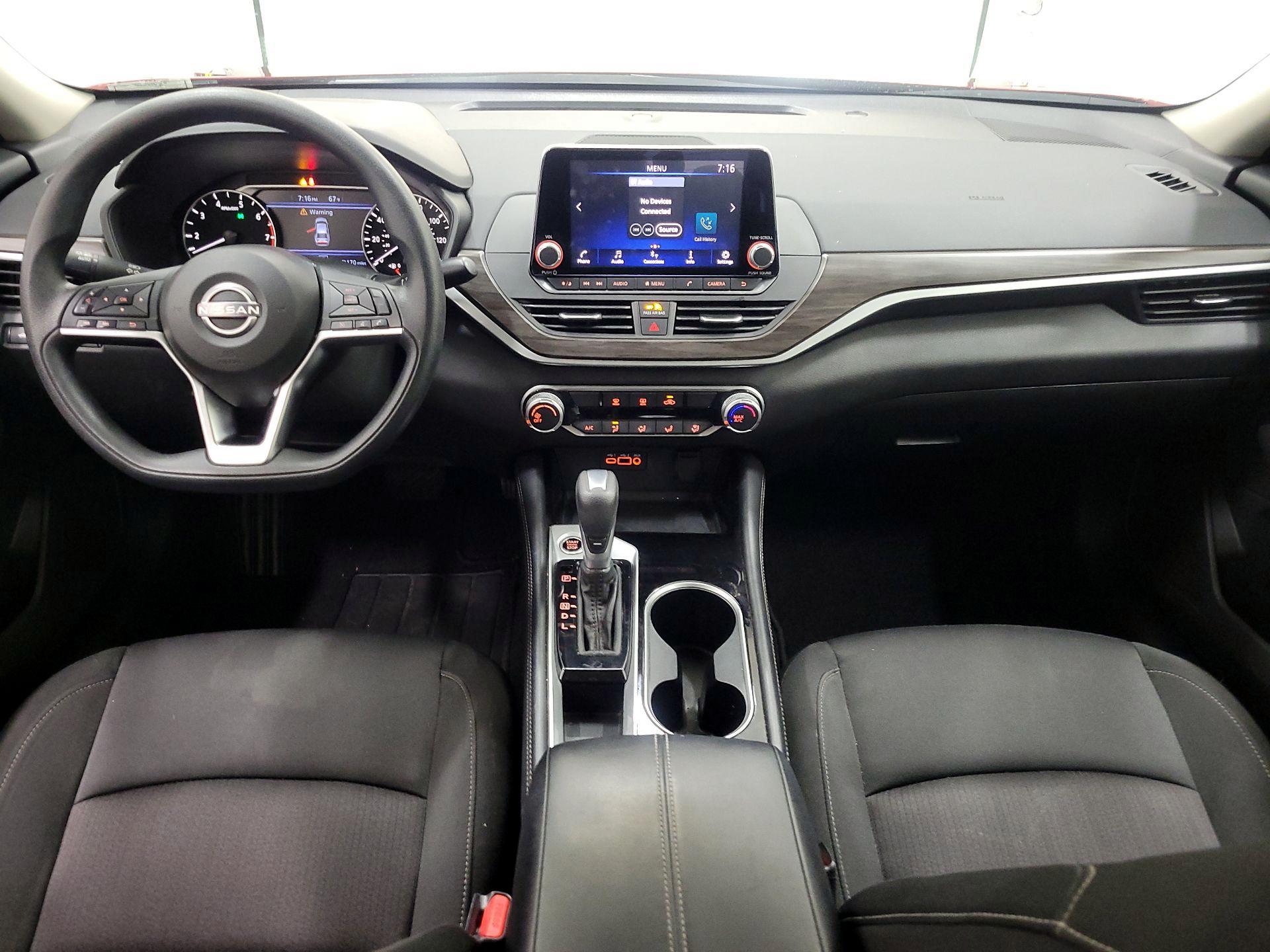 Thumbnail: 2023 Nissan Altima - 9