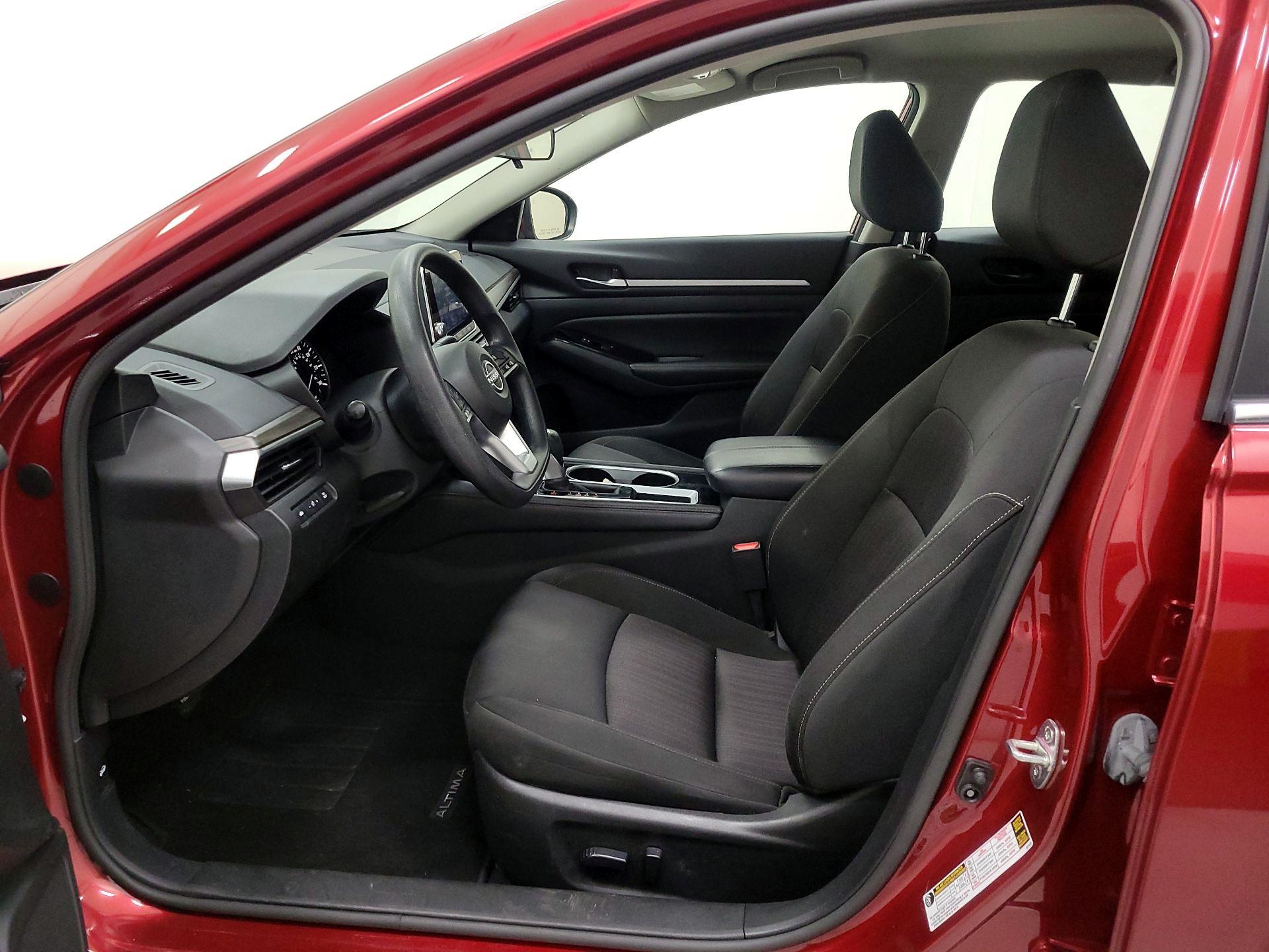 Thumbnail: 2023 Nissan Altima - 11