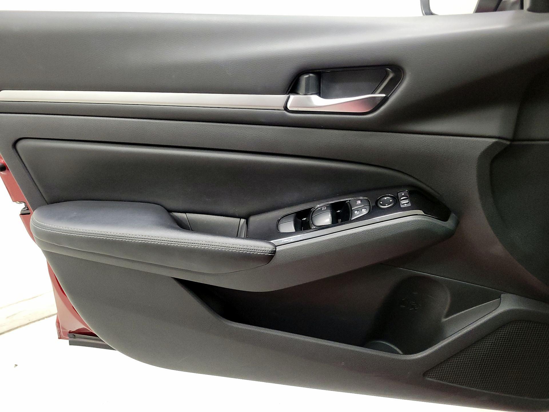 Thumbnail: 2023 Nissan Altima - 12