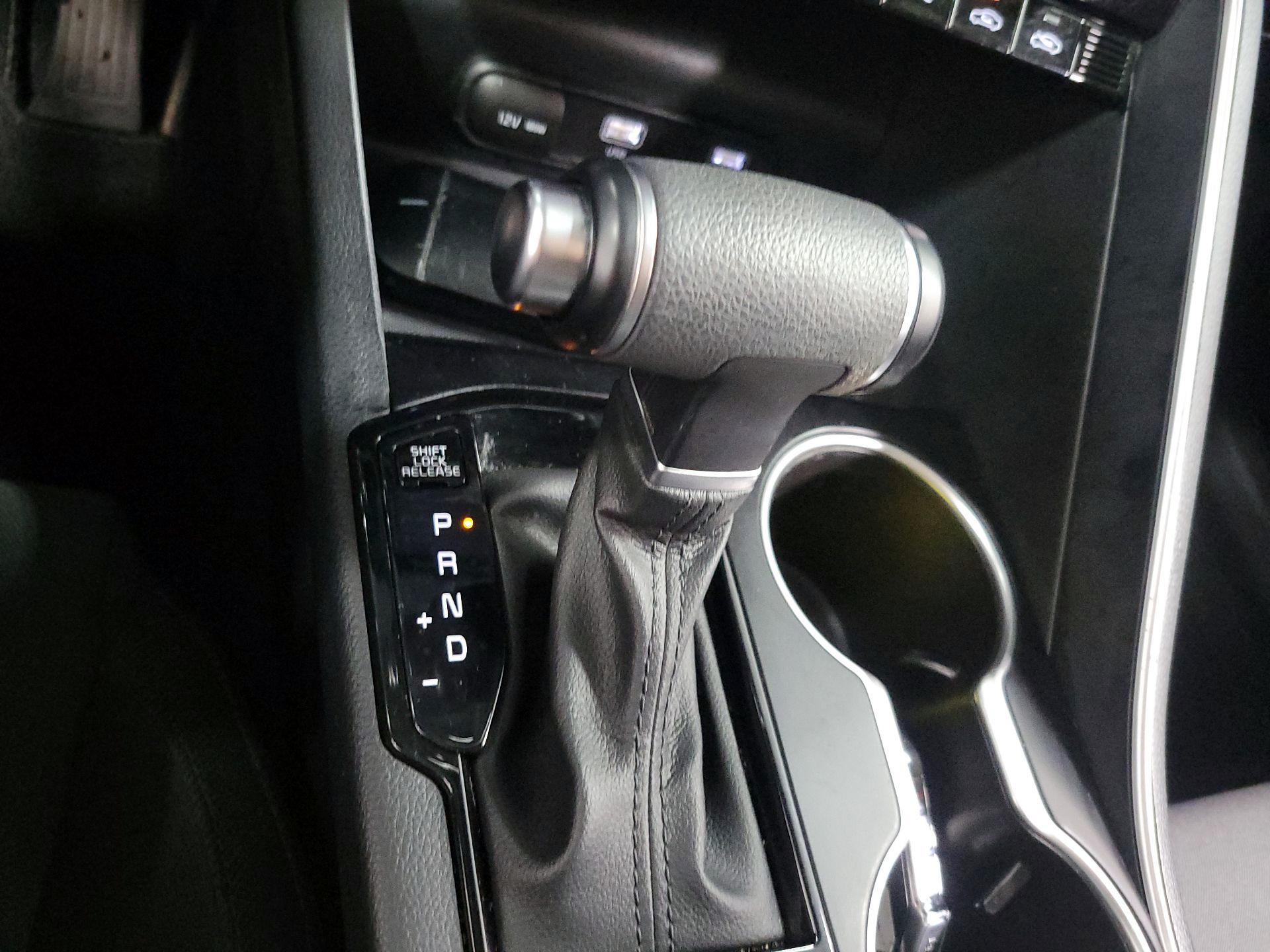 Thumbnail: 2022 Kia K5 - 16