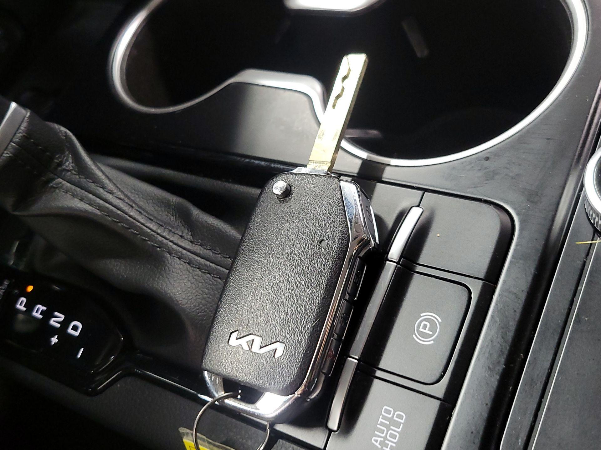 Thumbnail: 2022 Kia K5 - 20