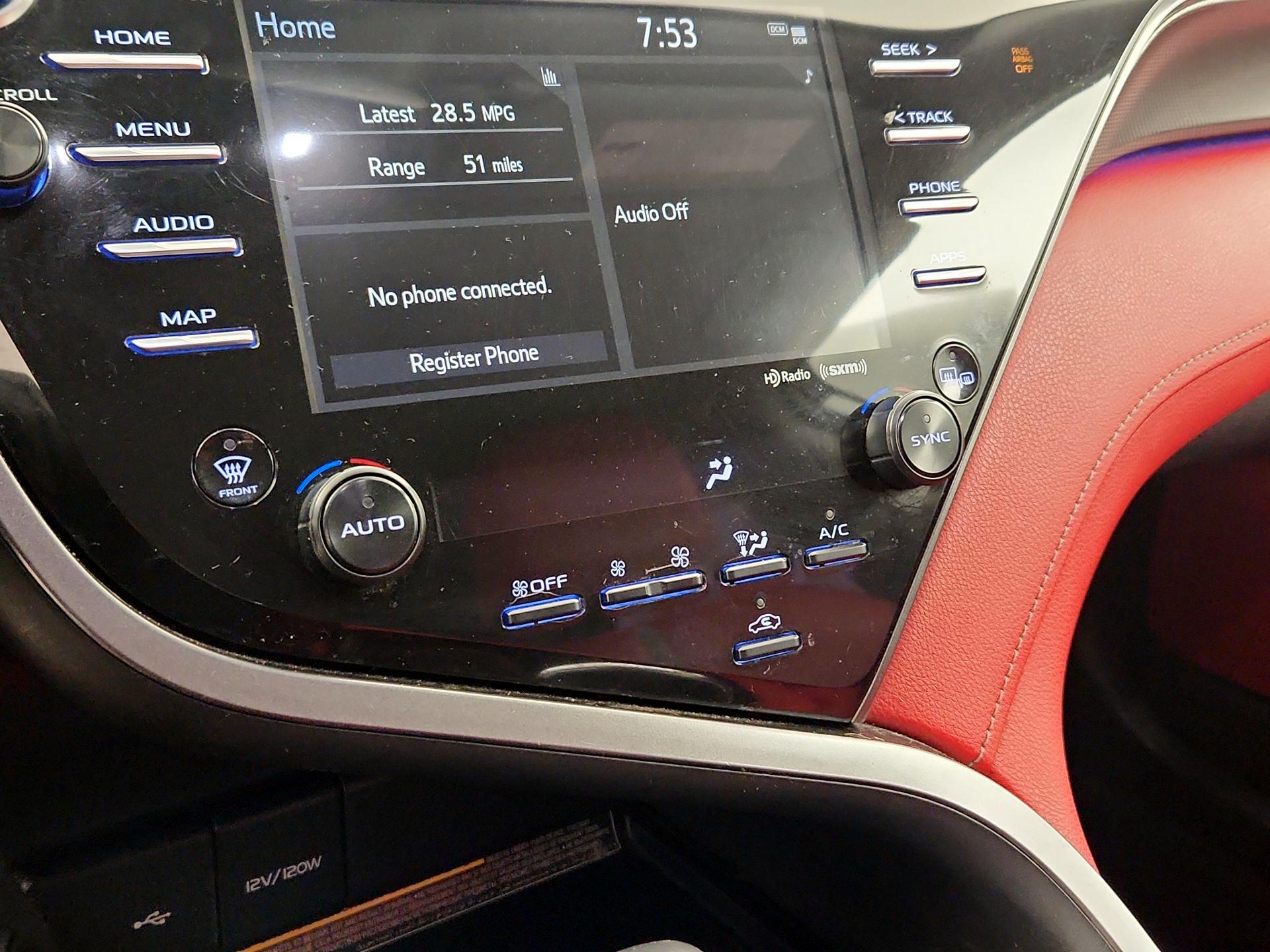 Thumbnail: 2020 Toyota Camry - 16