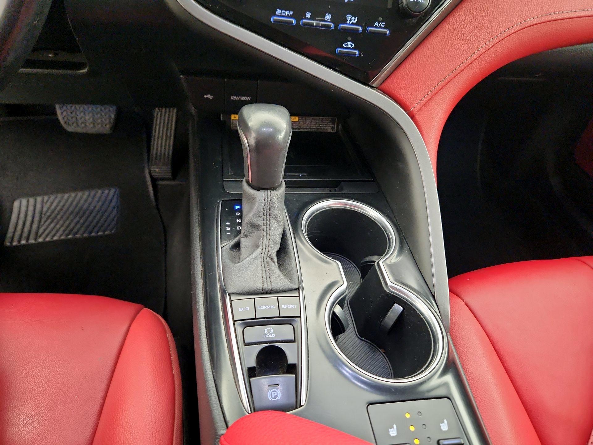 Thumbnail: 2020 Toyota Camry - 17