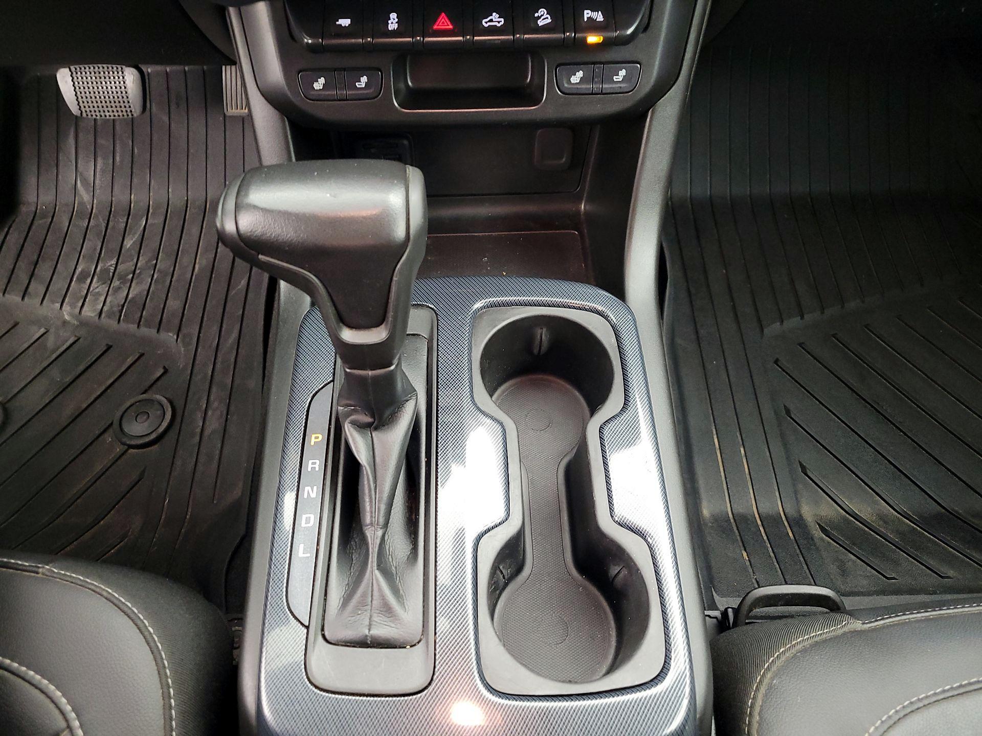 Thumbnail: 2021 Chevrolet Colorado - 18