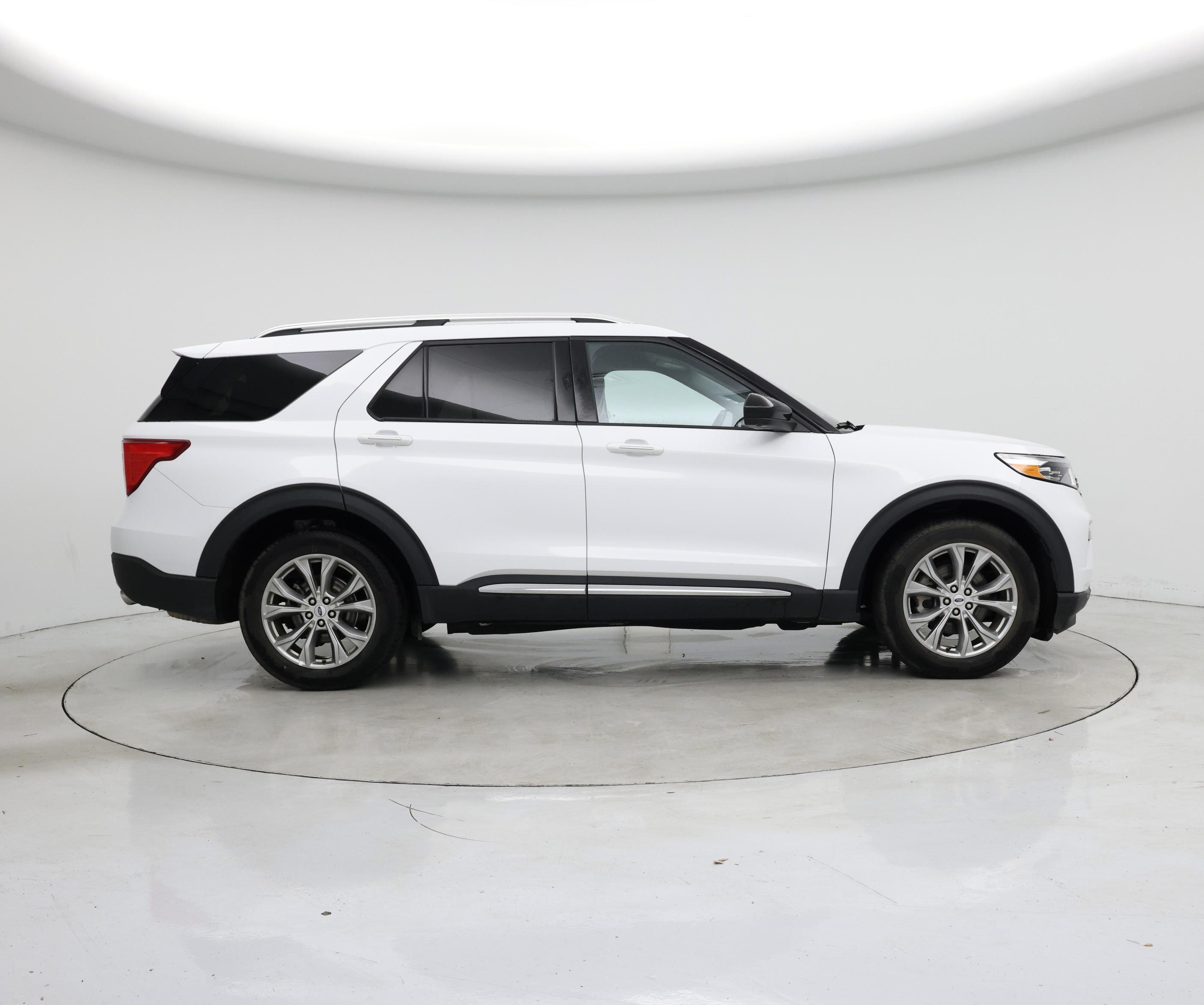 Thumbnail: 2023 Ford Explorer - 7