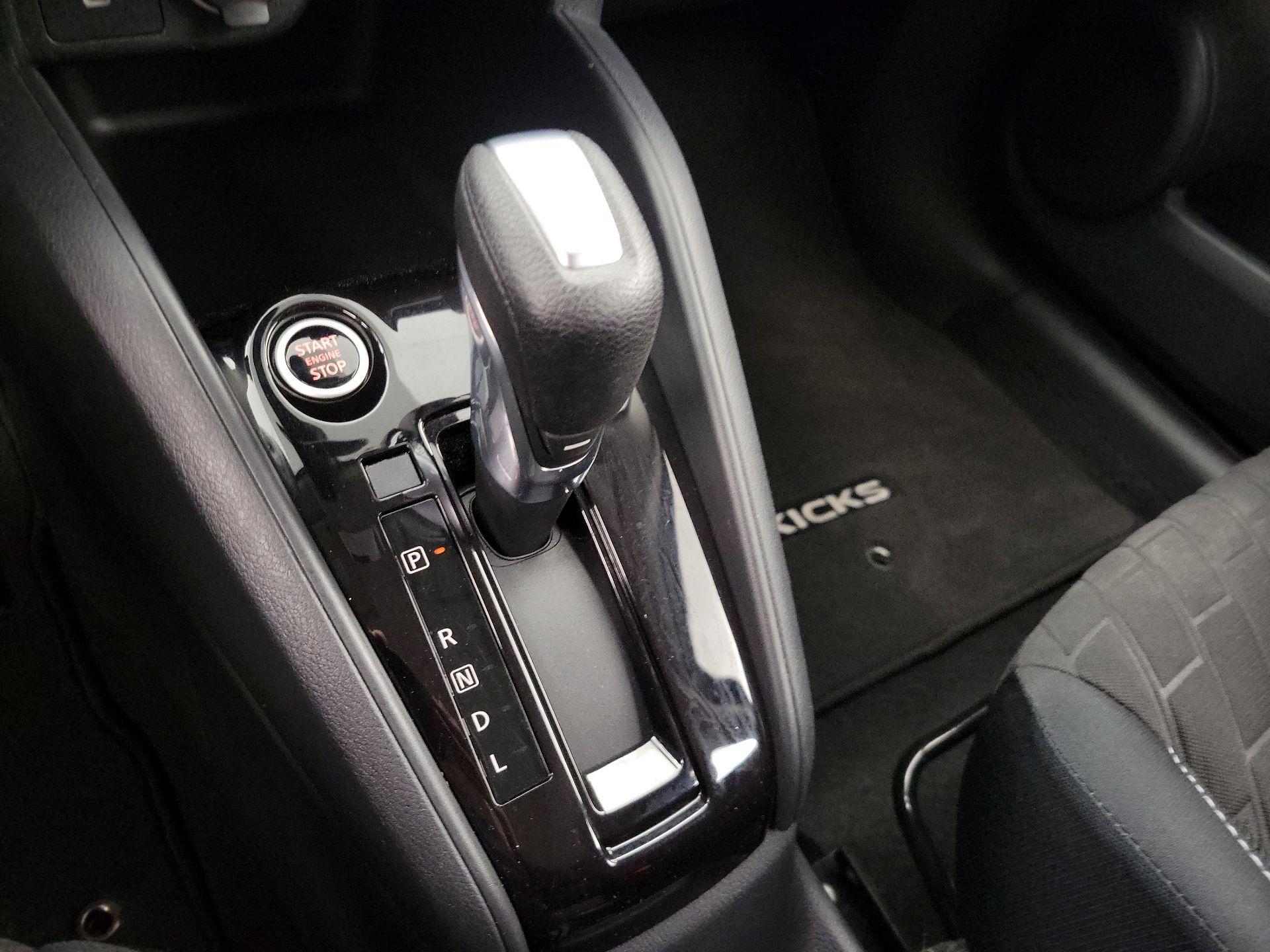 Thumbnail: 2022 Nissan Kicks - 17