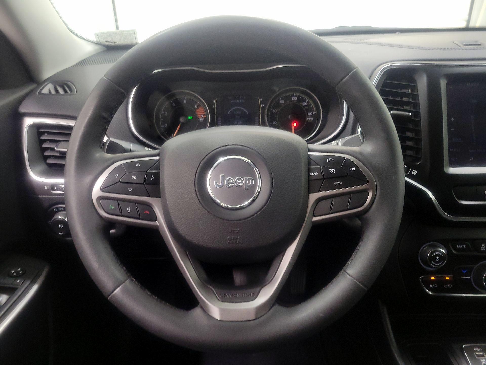 Thumbnail: 2021 Jeep Cherokee - 10