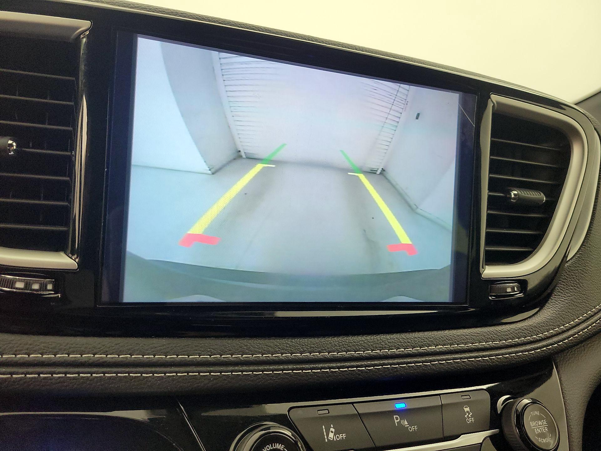 Thumbnail: 2023 Chrysler Pacifica - 14