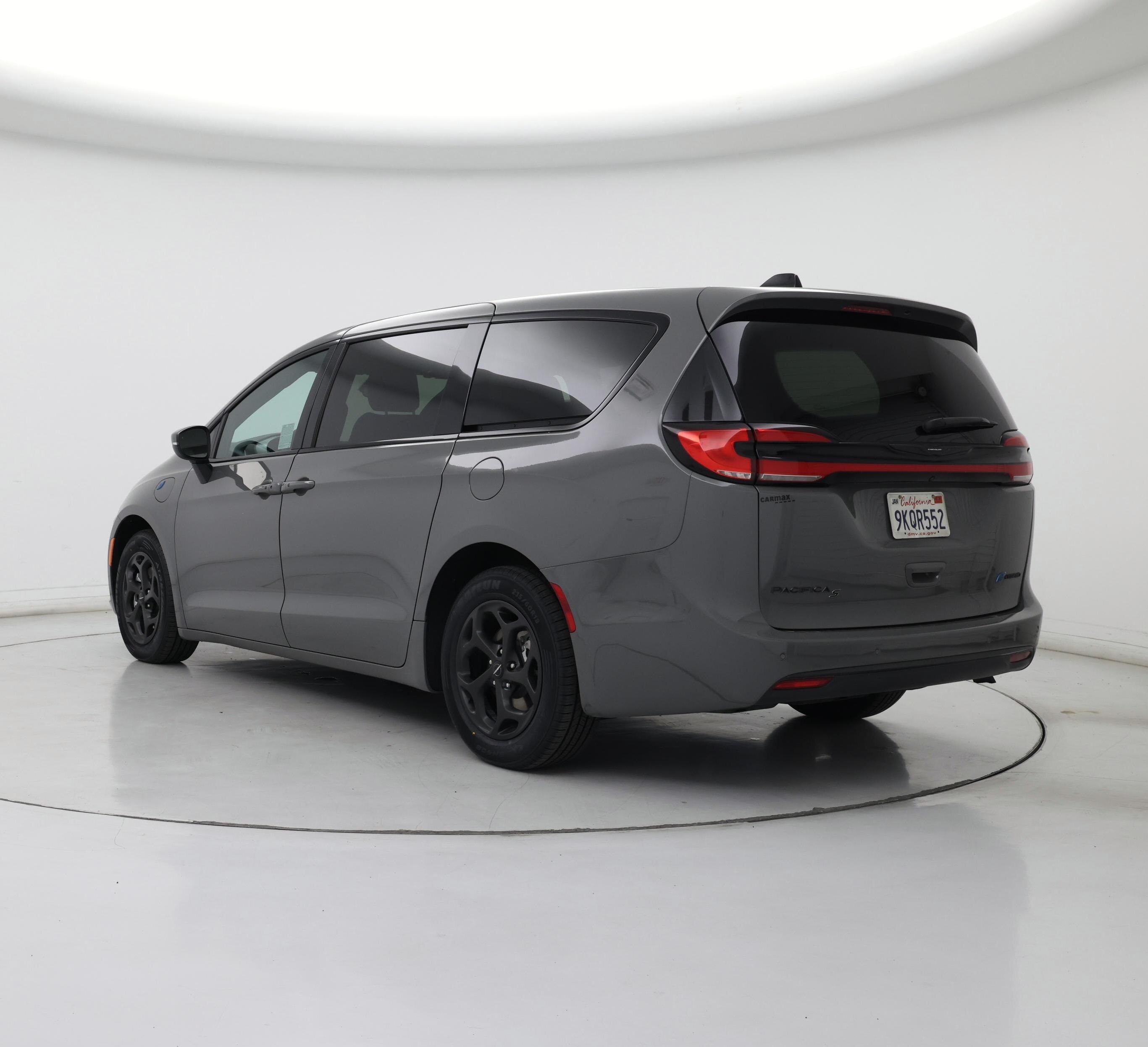 Thumbnail: 2023 Chrysler Pacifica - 2