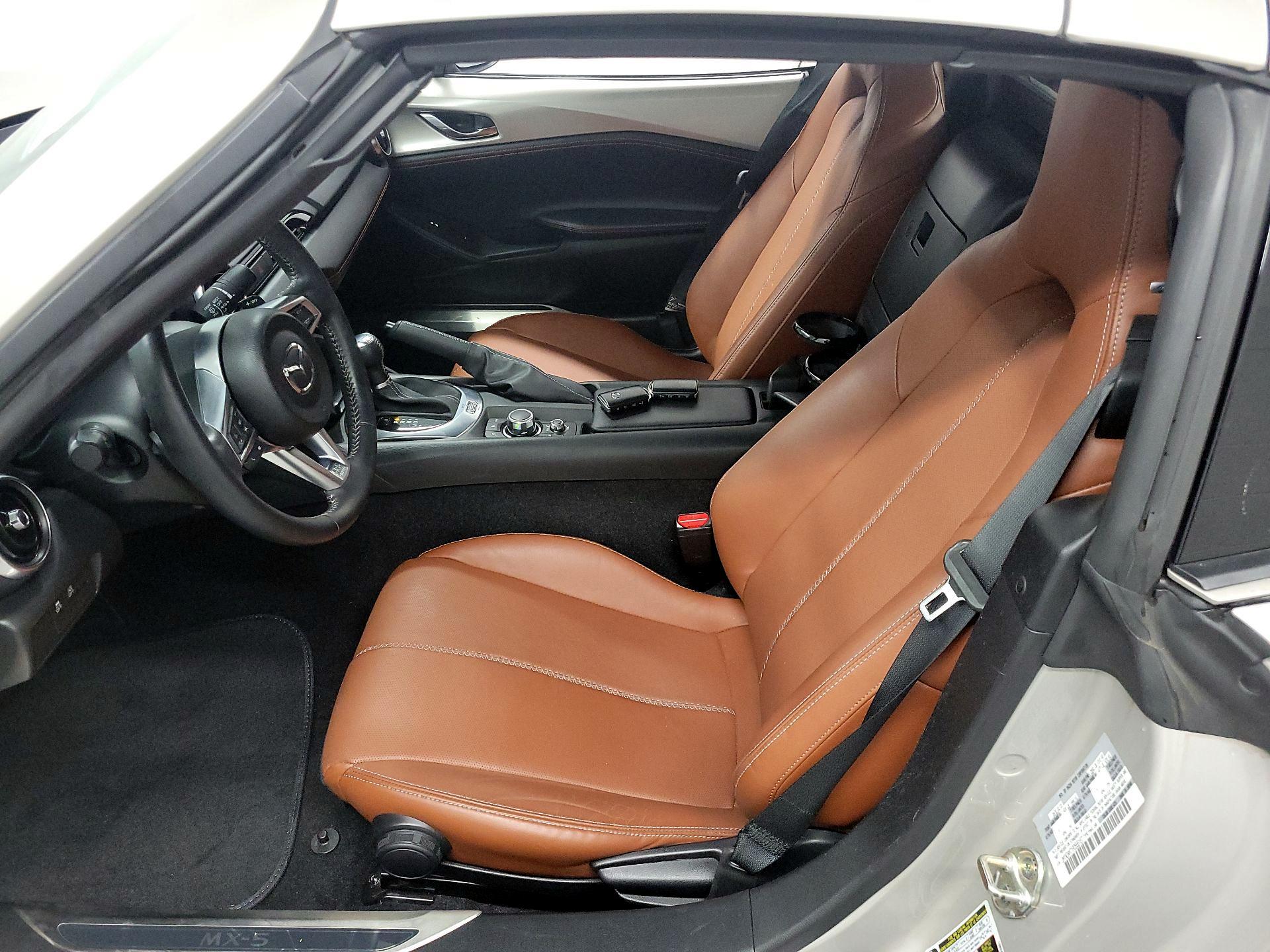 Thumbnail: 2023 Mazda MX-5 Miata - 11