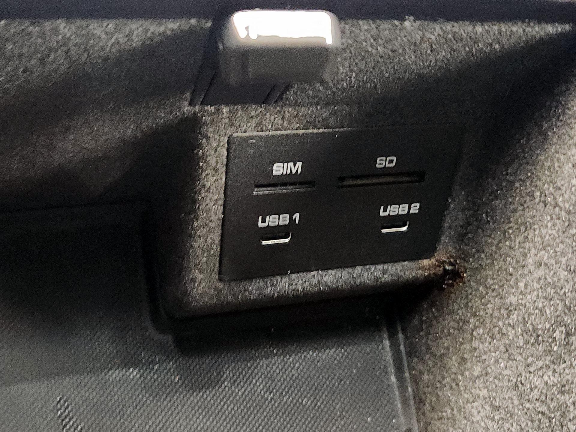 Thumbnail: 2021 Porsche Macan - 19