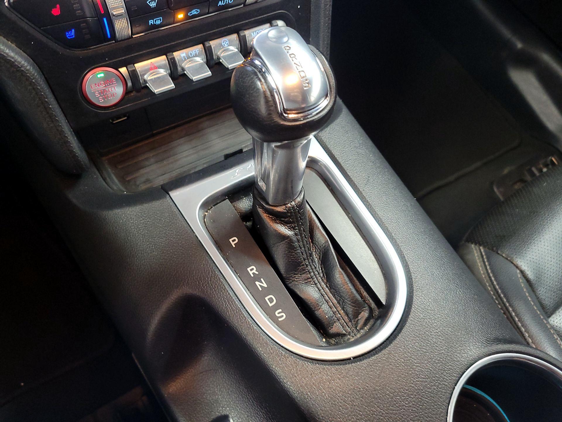 Thumbnail: 2022 Ford Mustang - 16