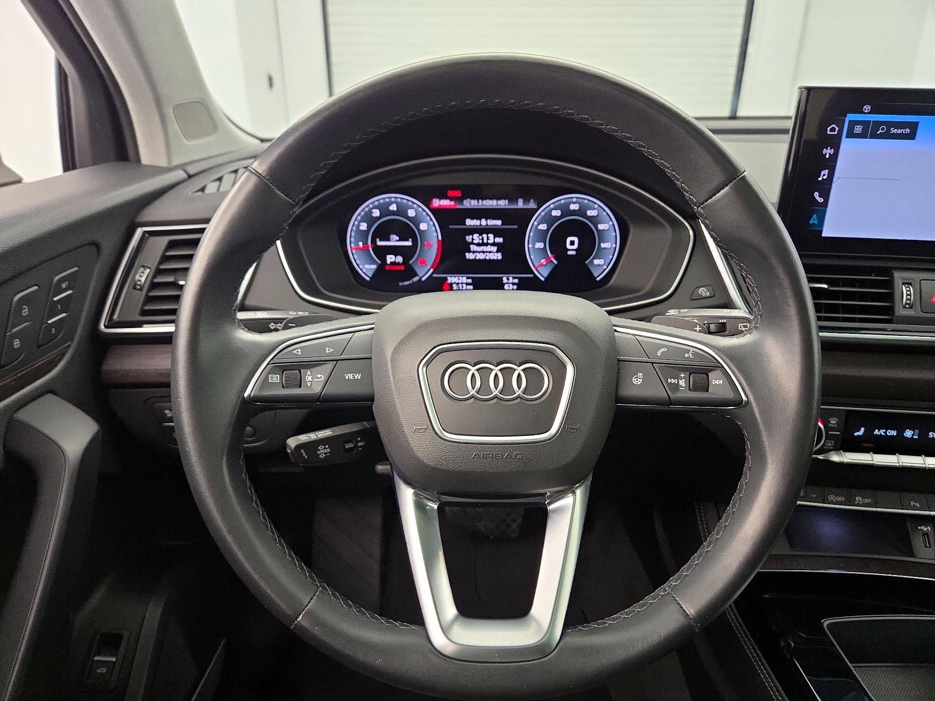 Thumbnail: 2022 Audi Q5 - 10