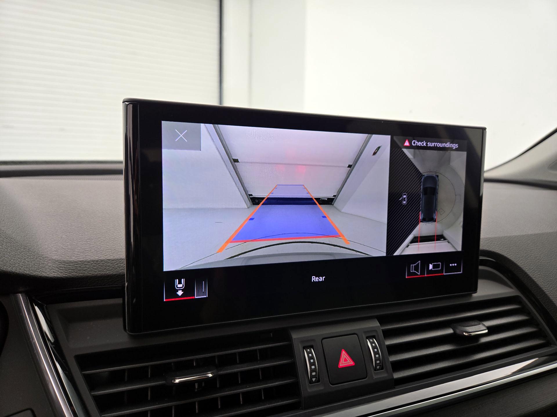 Thumbnail: 2022 Audi Q5 - 15