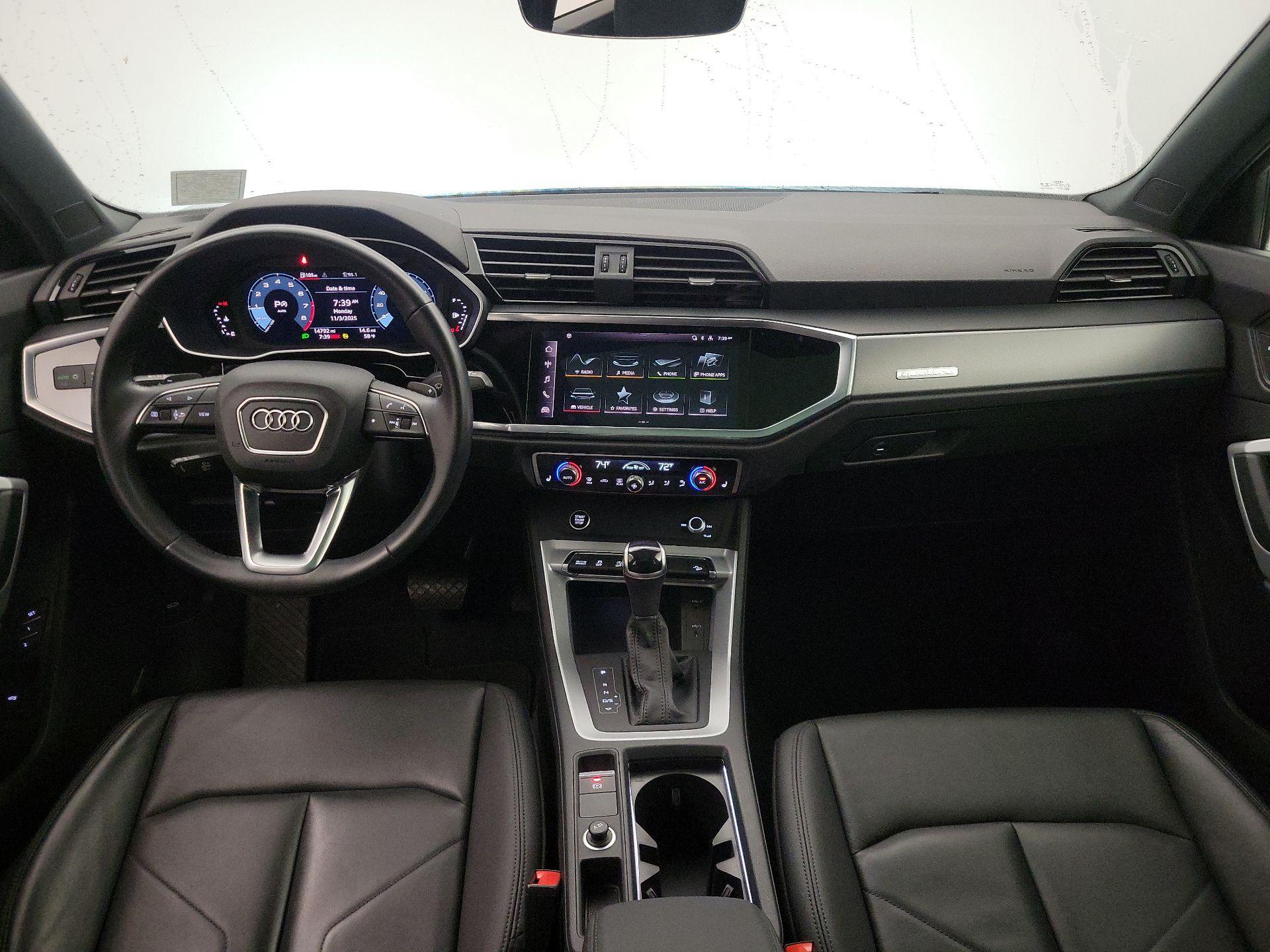 Thumbnail: 2023 Audi Q3 - 9