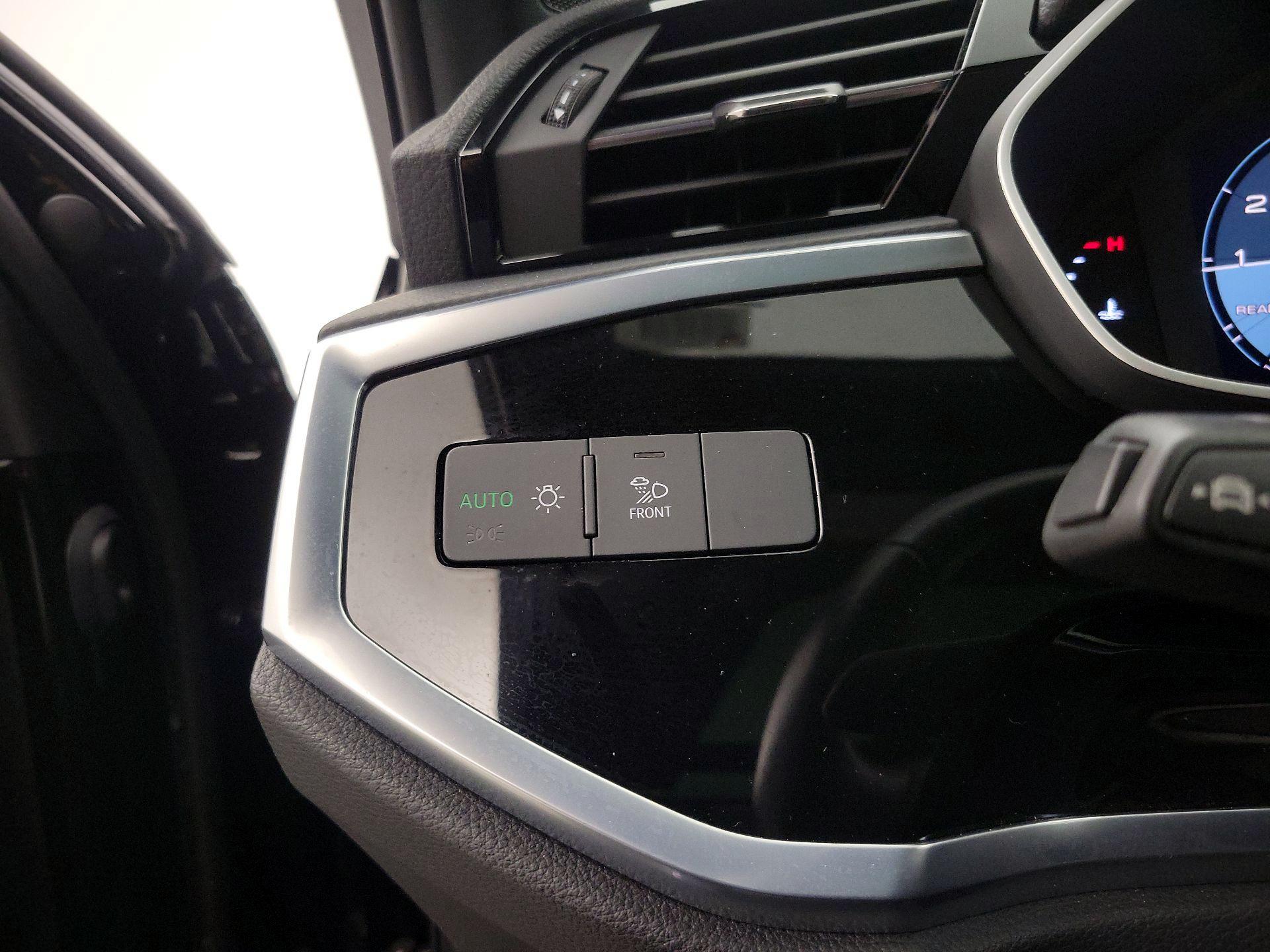 Thumbnail: 2023 Audi Q3 - 13