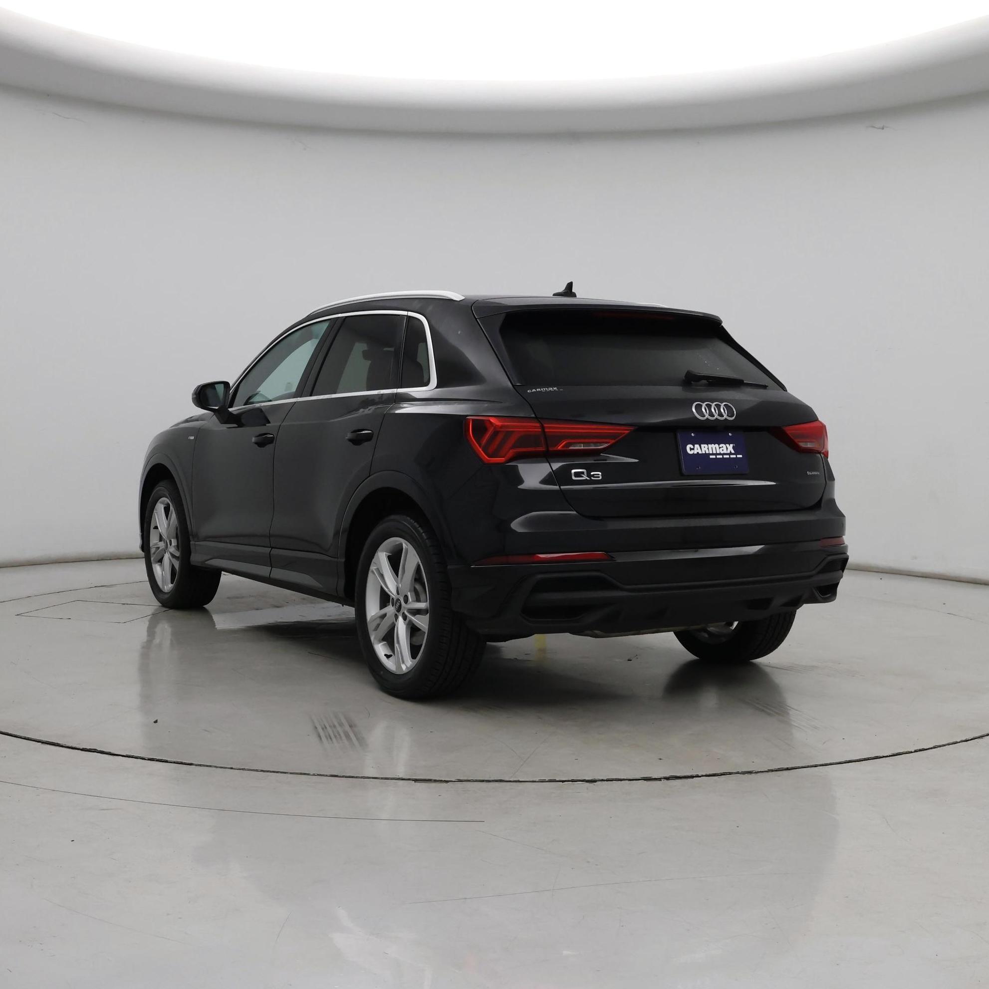 Thumbnail: 2023 Audi Q3 - 2