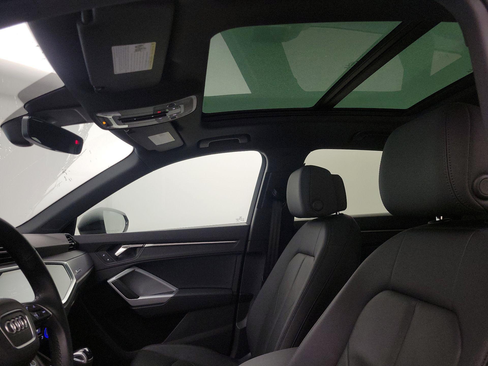 Thumbnail: 2023 Audi Q3 - 19