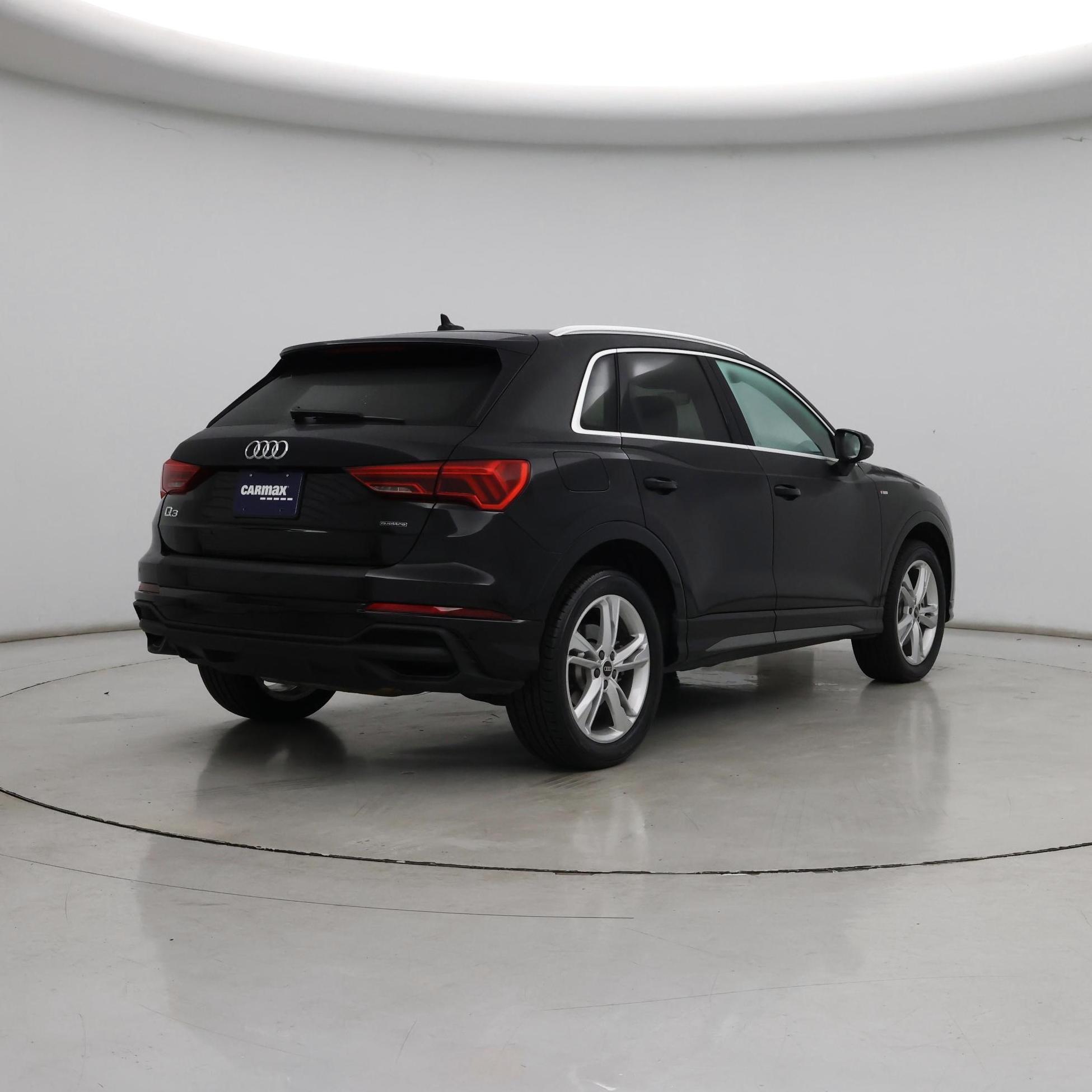 Thumbnail: 2023 Audi Q3 - 8