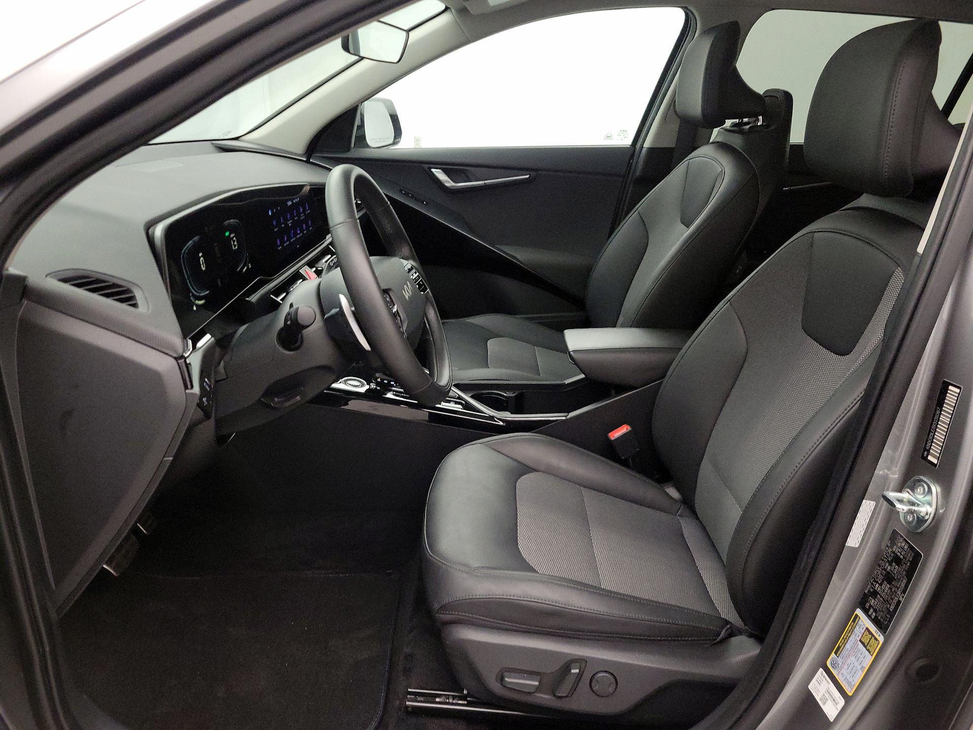 Thumbnail: 2024 Kia Niro - 11