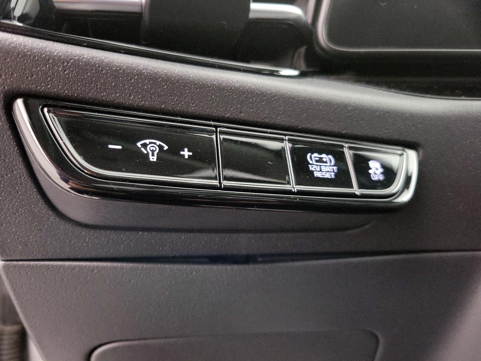 Thumbnail: 2024 Kia Niro - 13