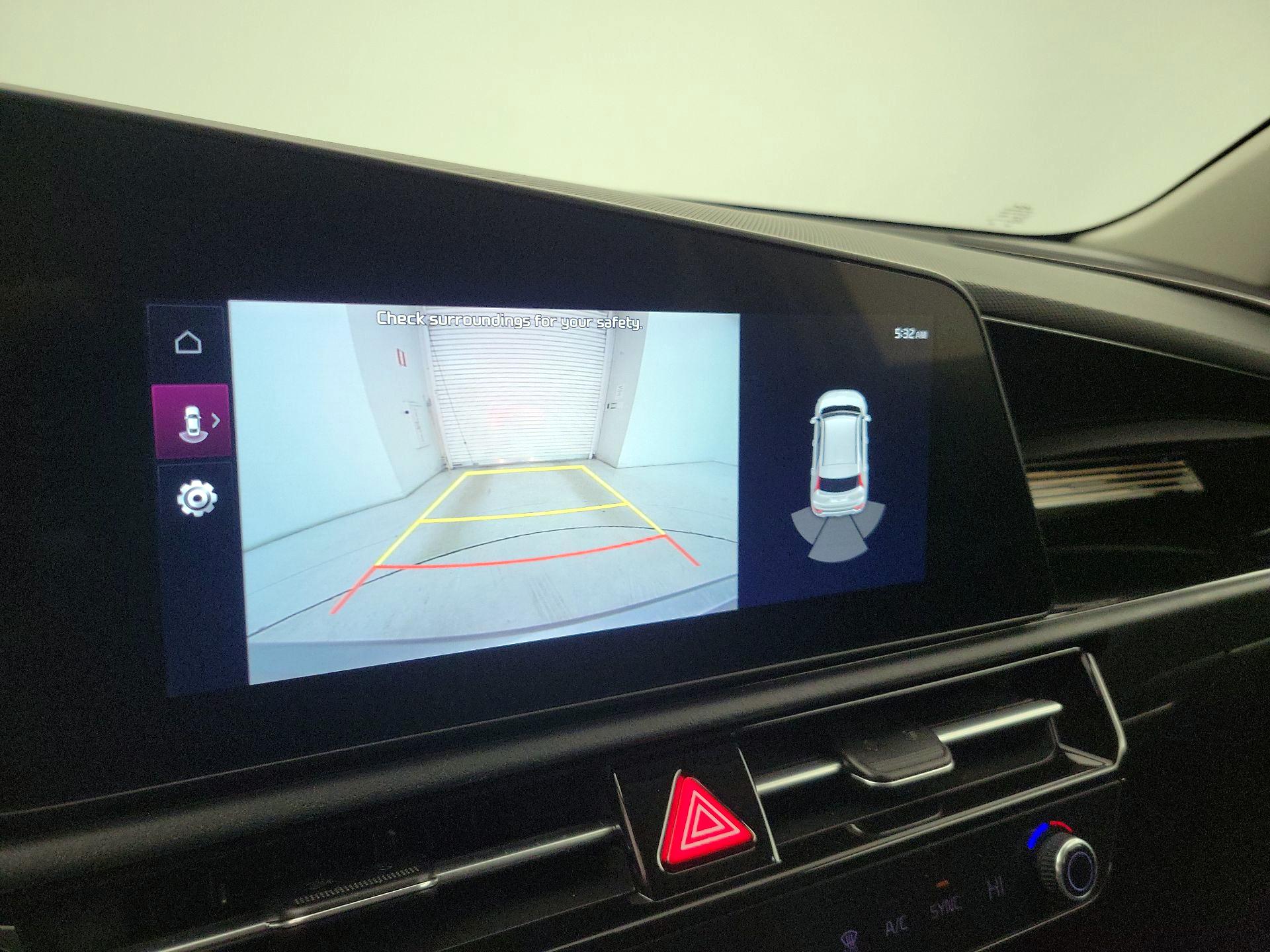 Thumbnail: 2024 Kia Niro - 15