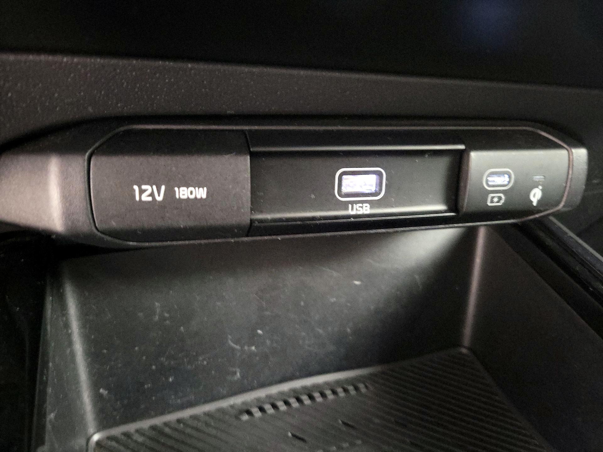 Thumbnail: 2024 Kia Niro - 19