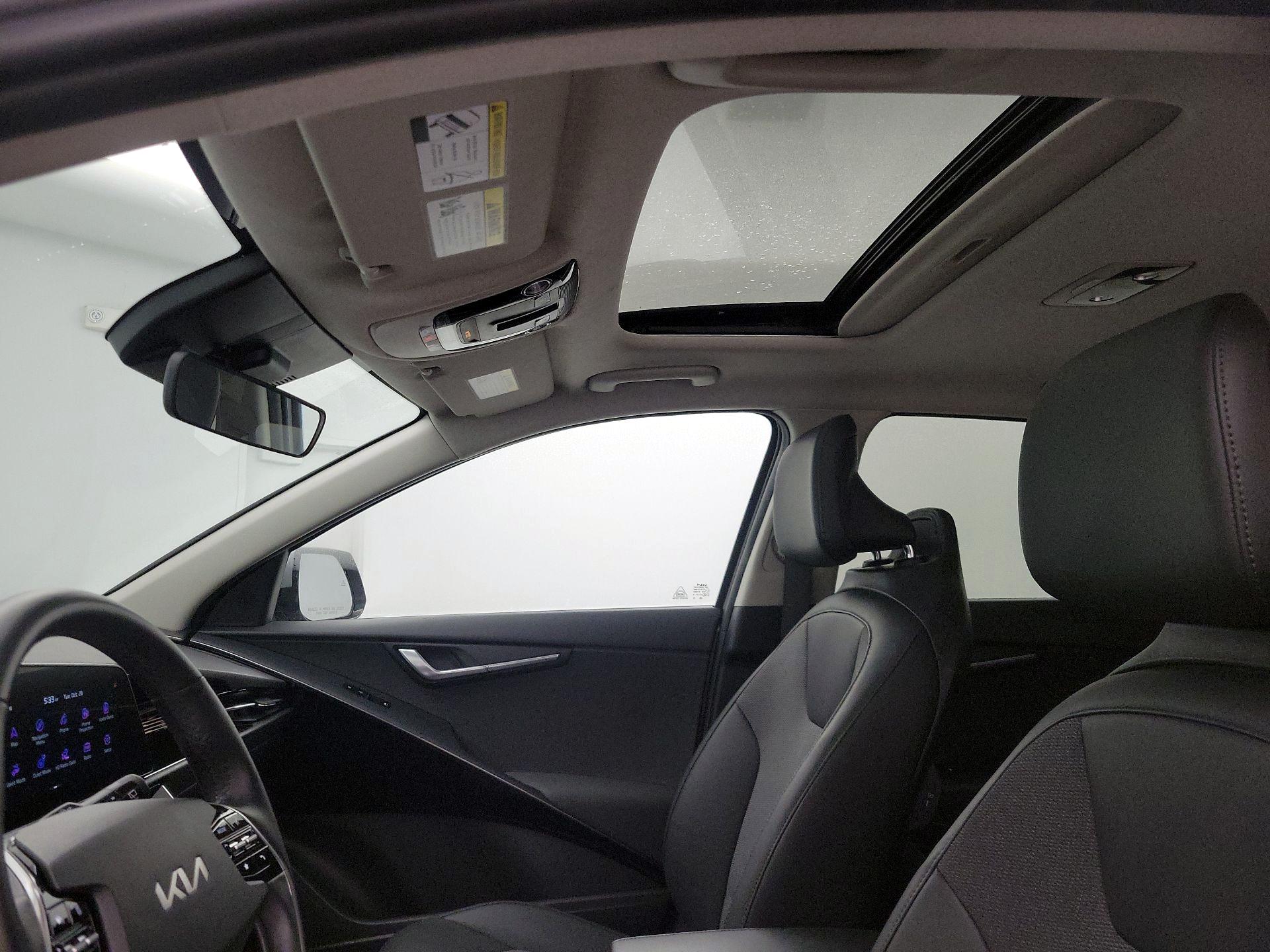 Thumbnail: 2024 Kia Niro - 20